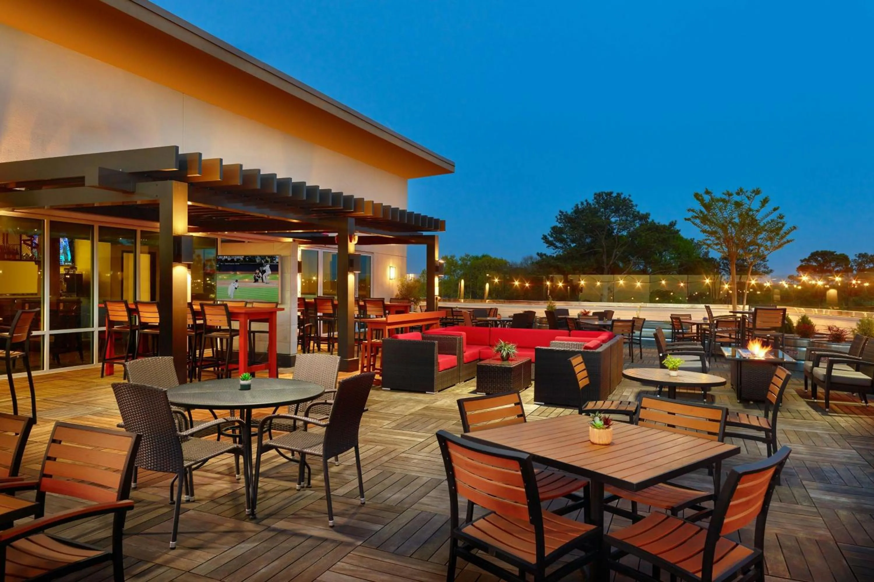 Restaurant/places to eat in Courtyard by Marriott Atlanta Dunwoody