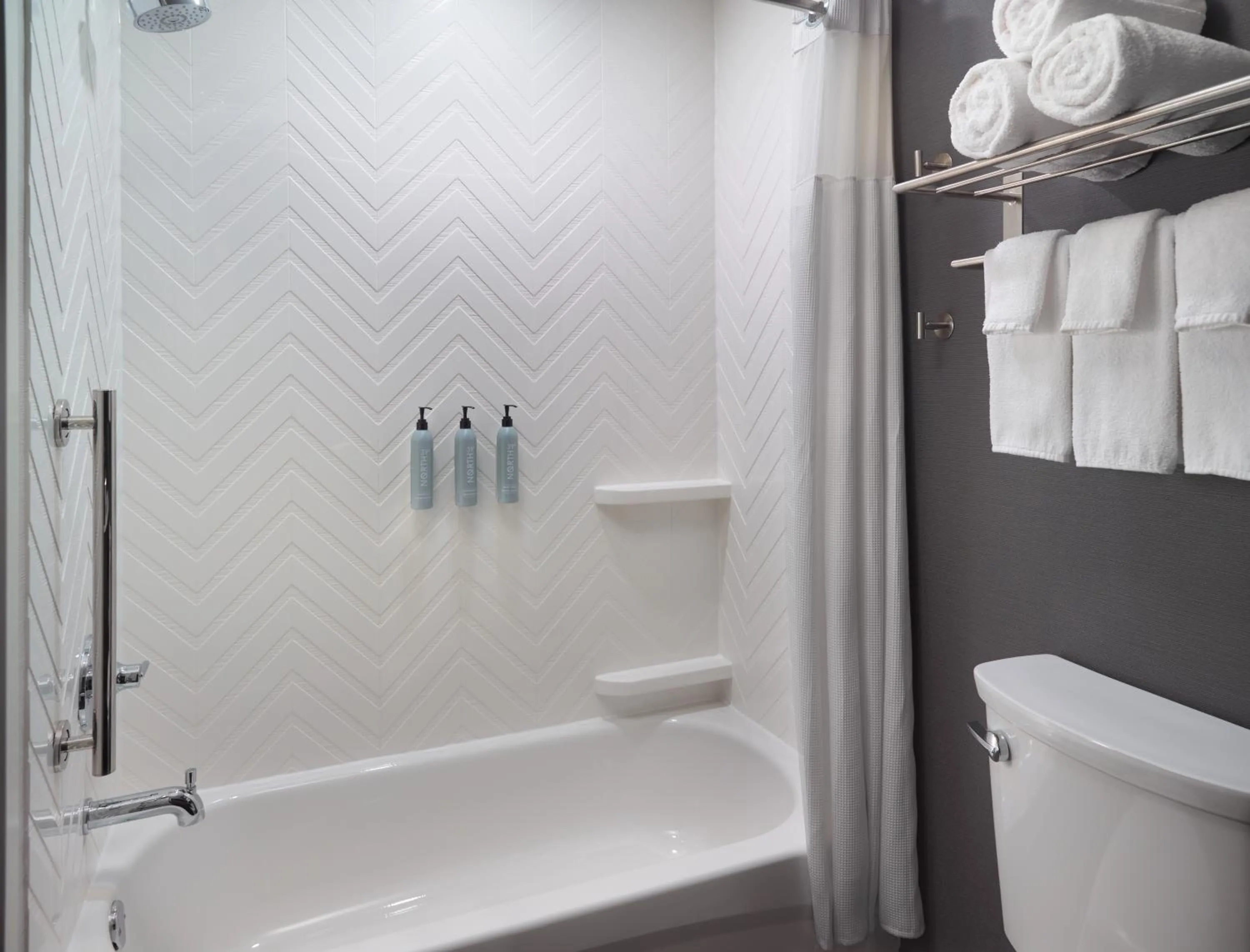 Holiday Inn & Suites Atlanta Perimeter Dunwoody, an IHG Hotel