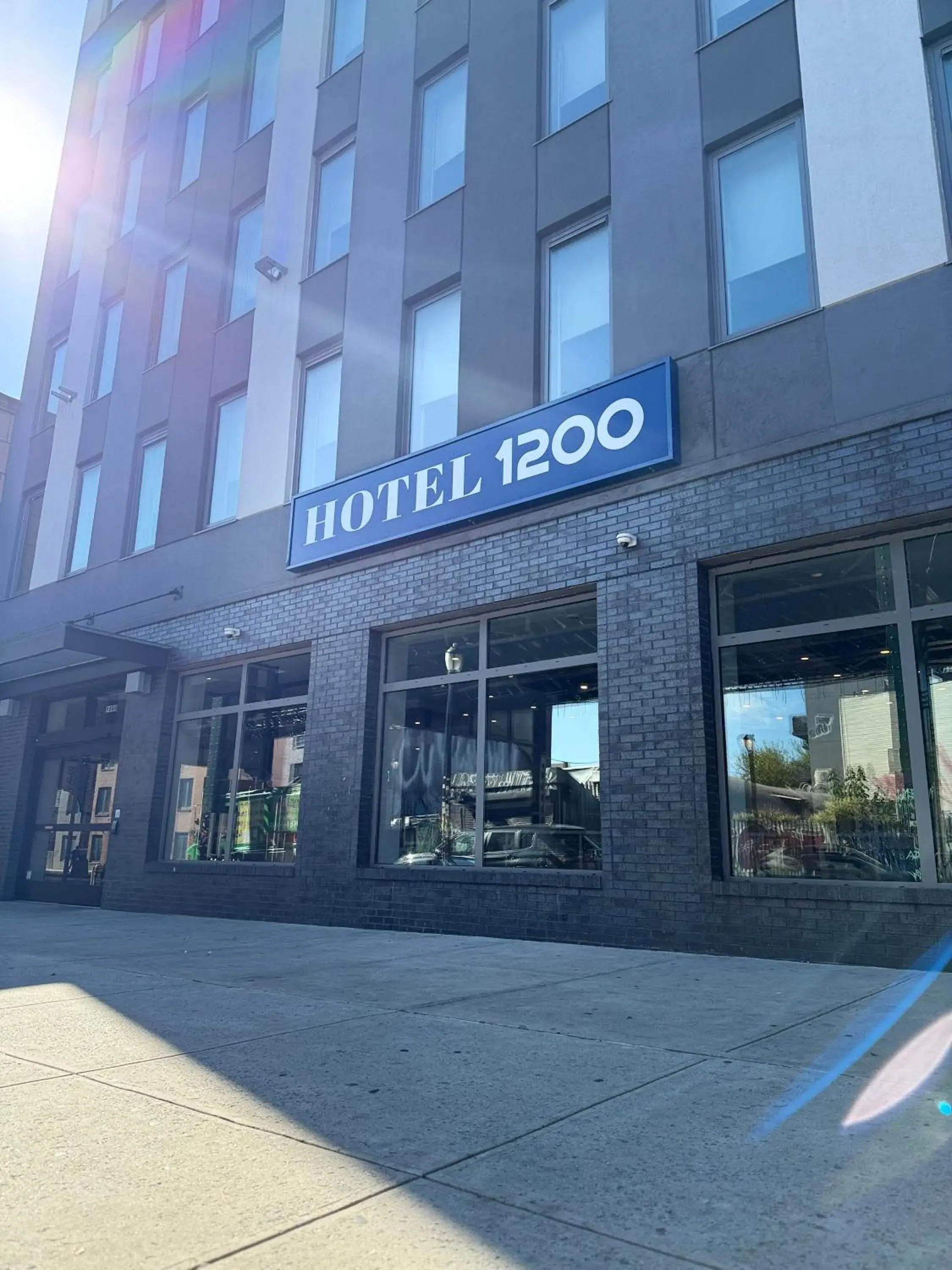 Property building in Hotel 1200 Property building in Hotel 1200