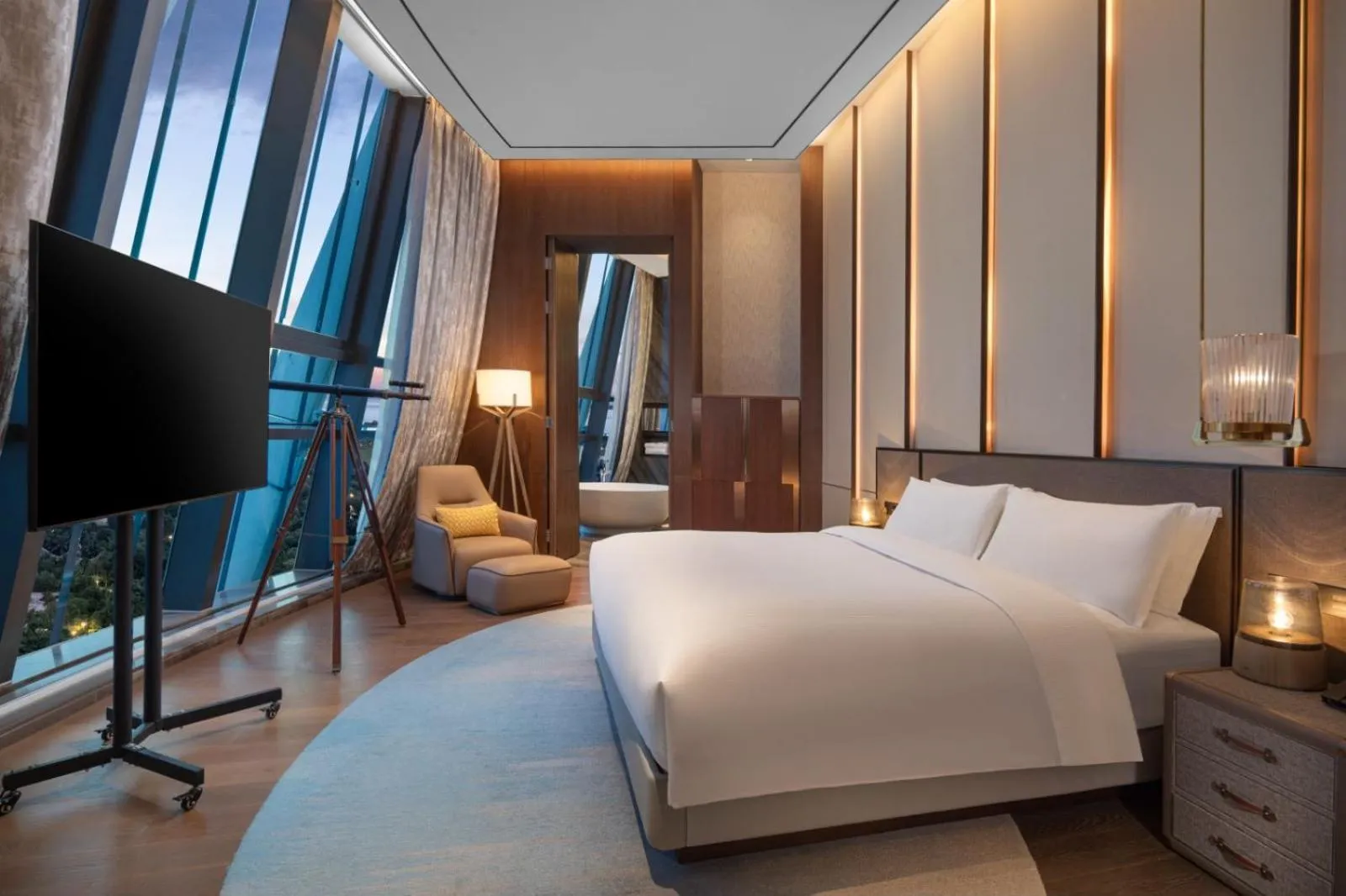 Bed in Hilton Hainan Ocean Flower Island