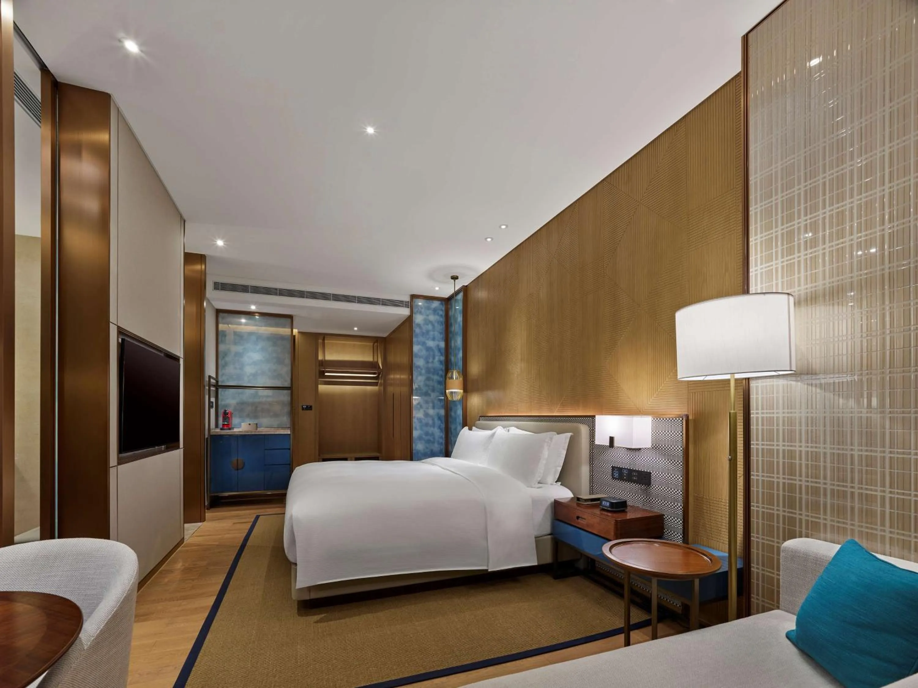 Bedroom, Bed in Hilton Hainan Ocean Flower Island