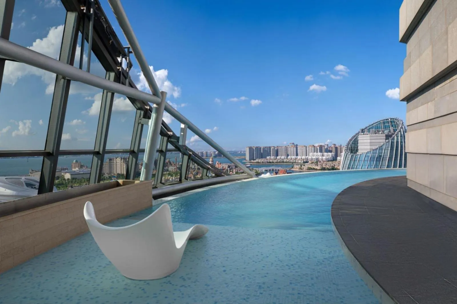 Balcony/Terrace in Hilton Hainan Ocean Flower Island