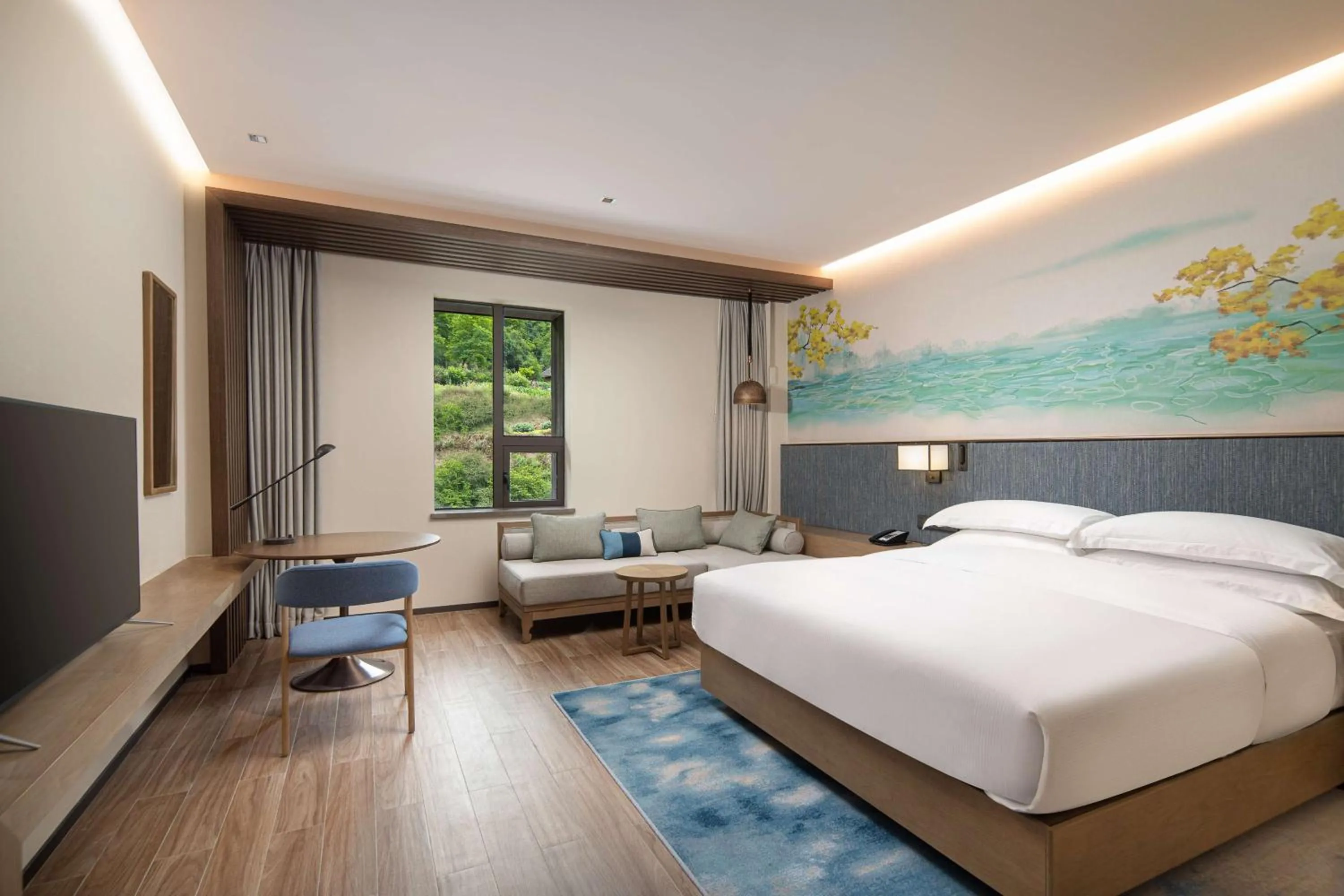 Photo of the whole room, Bed in Hilton Garden Inn Jiuzhaigou