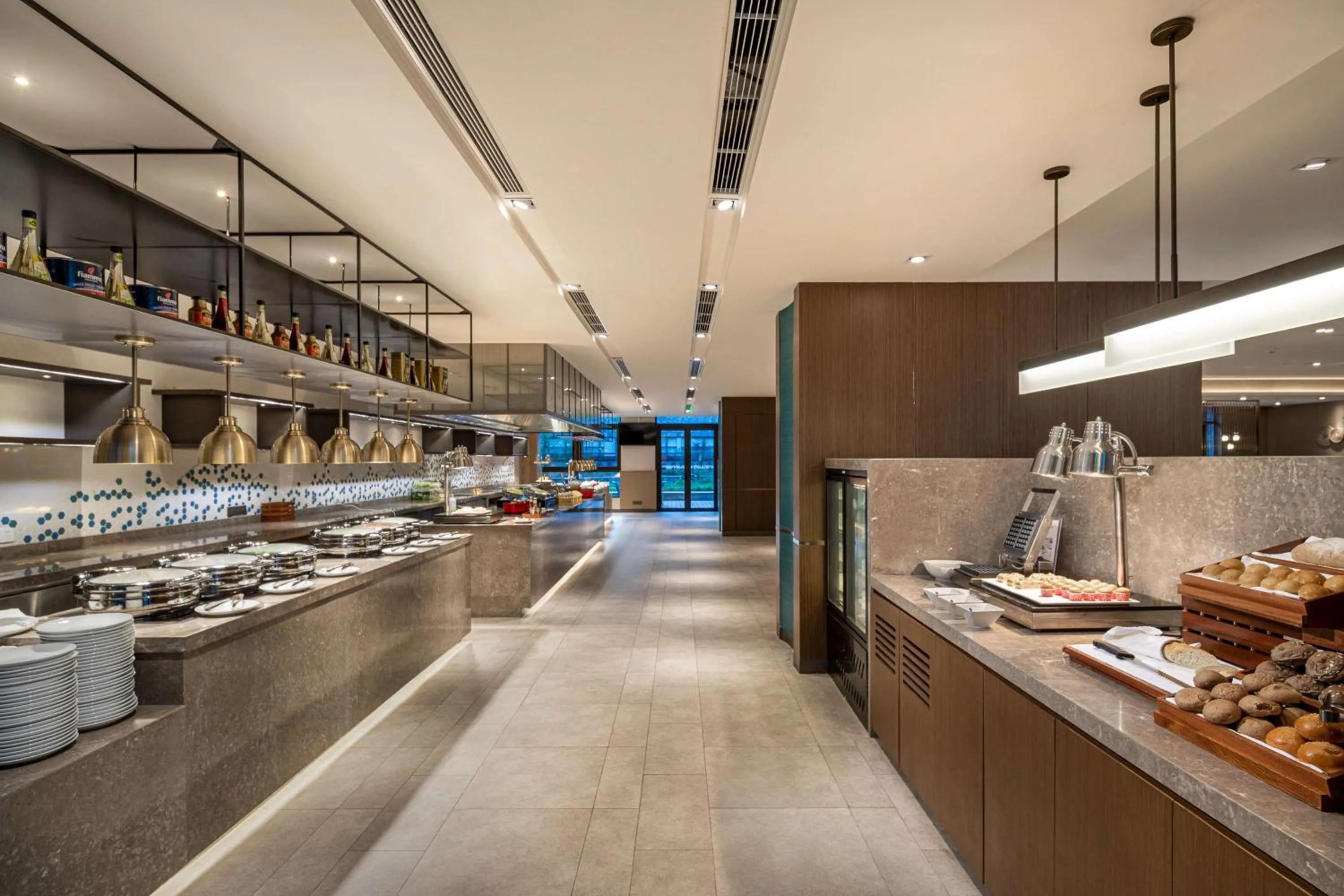 Restaurant/places to eat in Hilton Garden Inn Jiuzhaigou