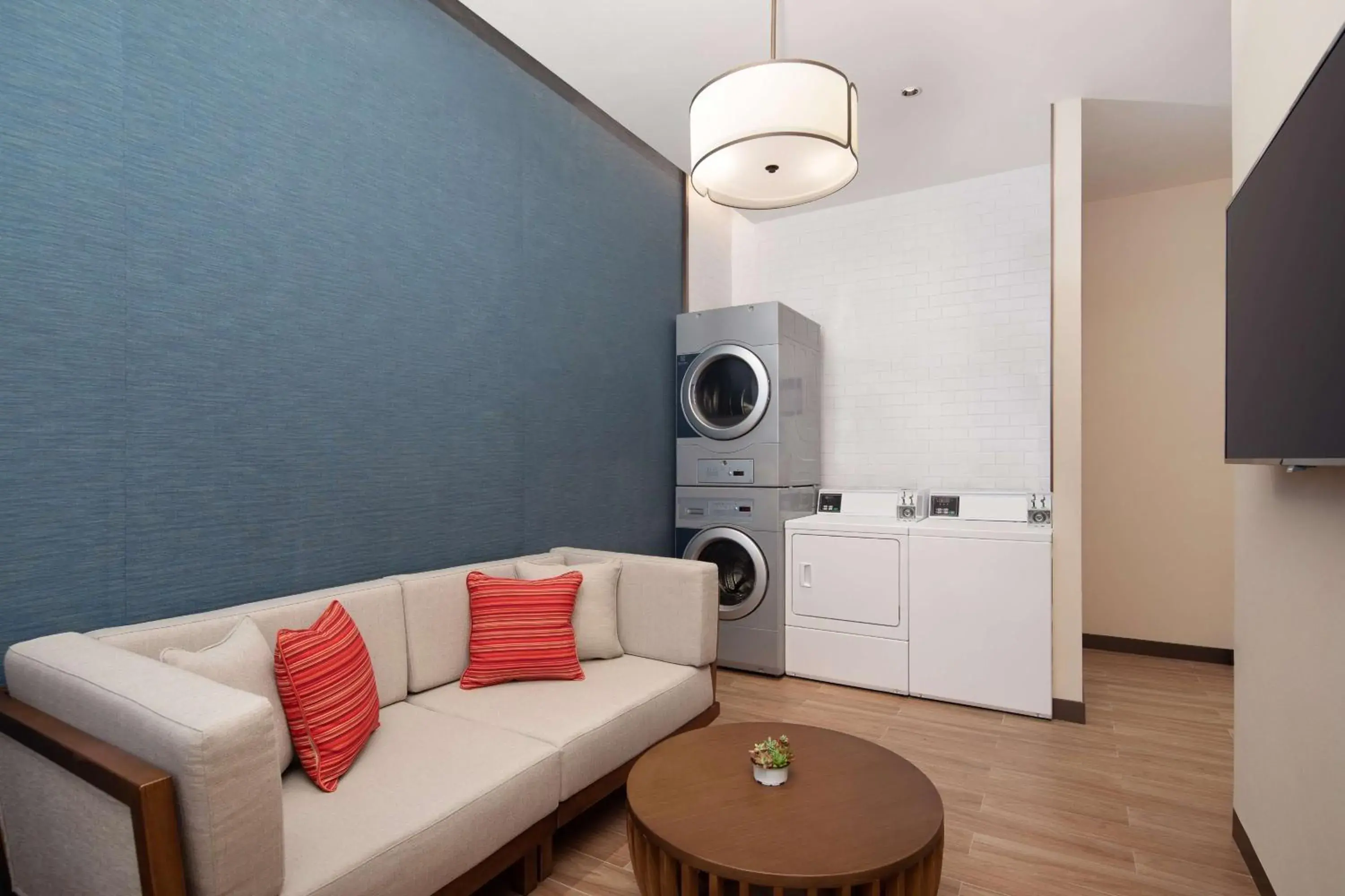 Property building in Hilton Garden Inn Jiuzhaigou Property building in Hilton Garden Inn Jiuzhaigou