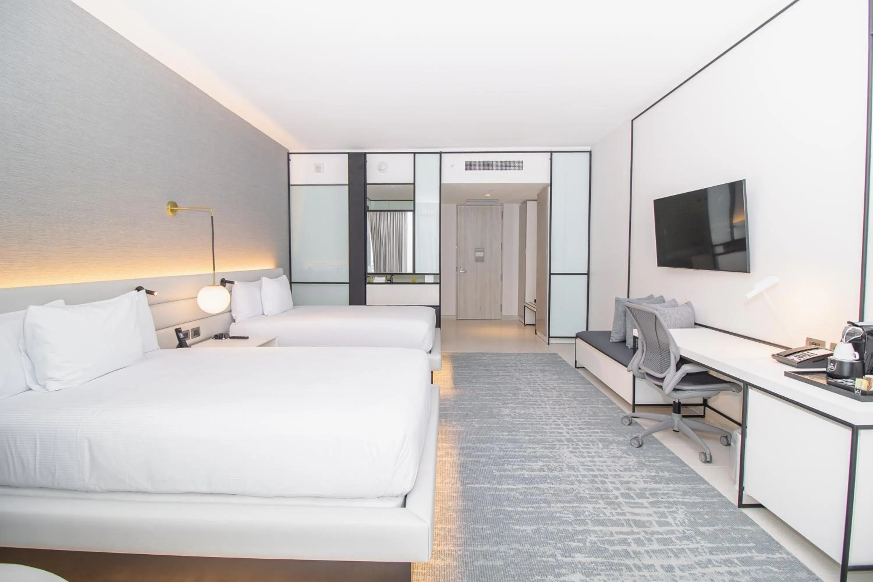 TV and multimedia in Hilton San Jose La Sabana