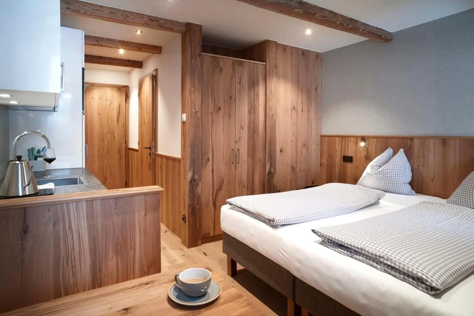 Photo of the whole room, Bed in Berghaus Schröcken - Hotel Apartments Spa