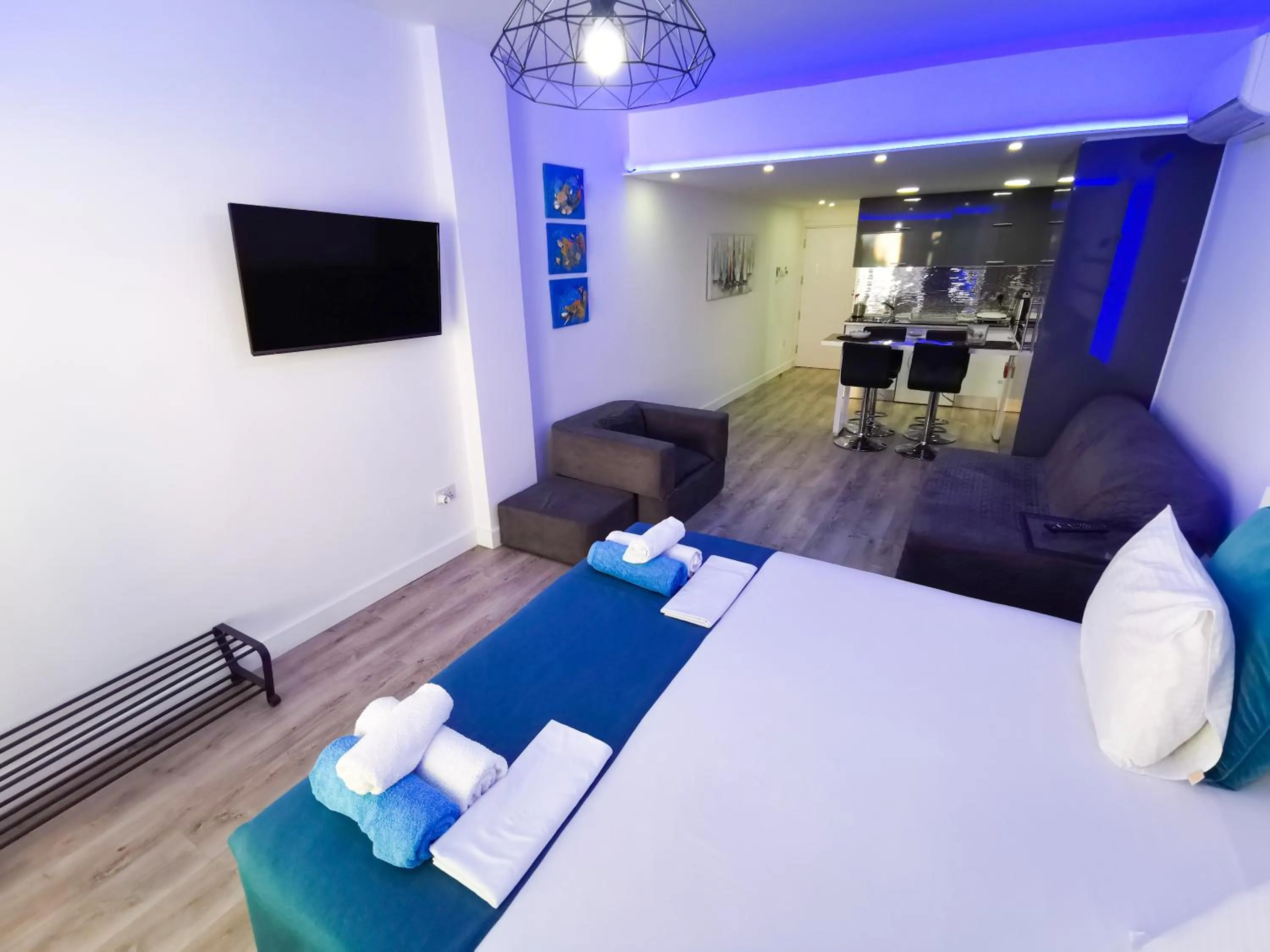 TV and multimedia in Mariandry Apartments
