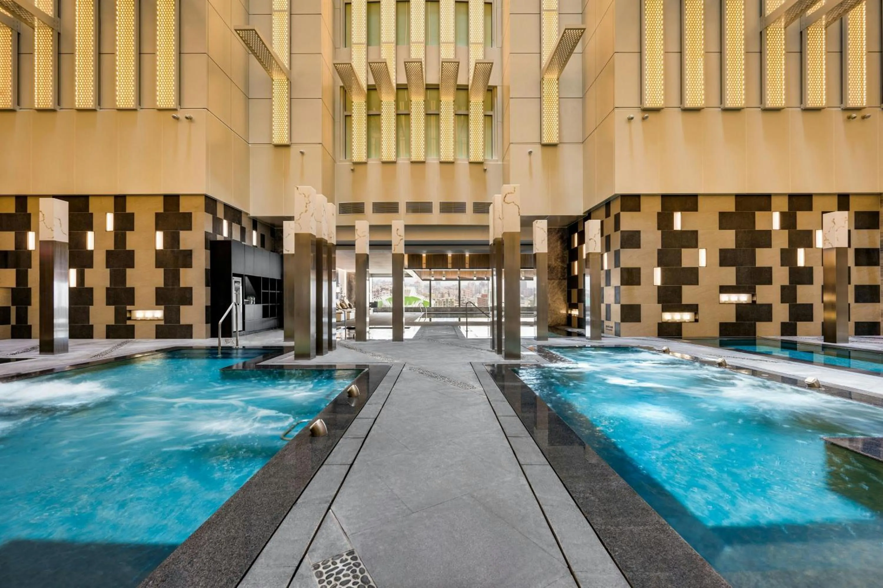 Swimming pool in Kaohsiung Marriott Hotel