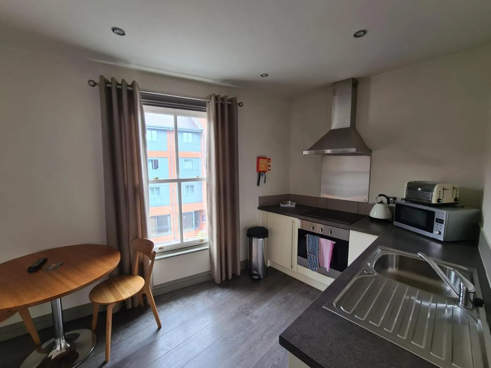 Kitchen or kitchenette in Base Serviced Apartments - City Road