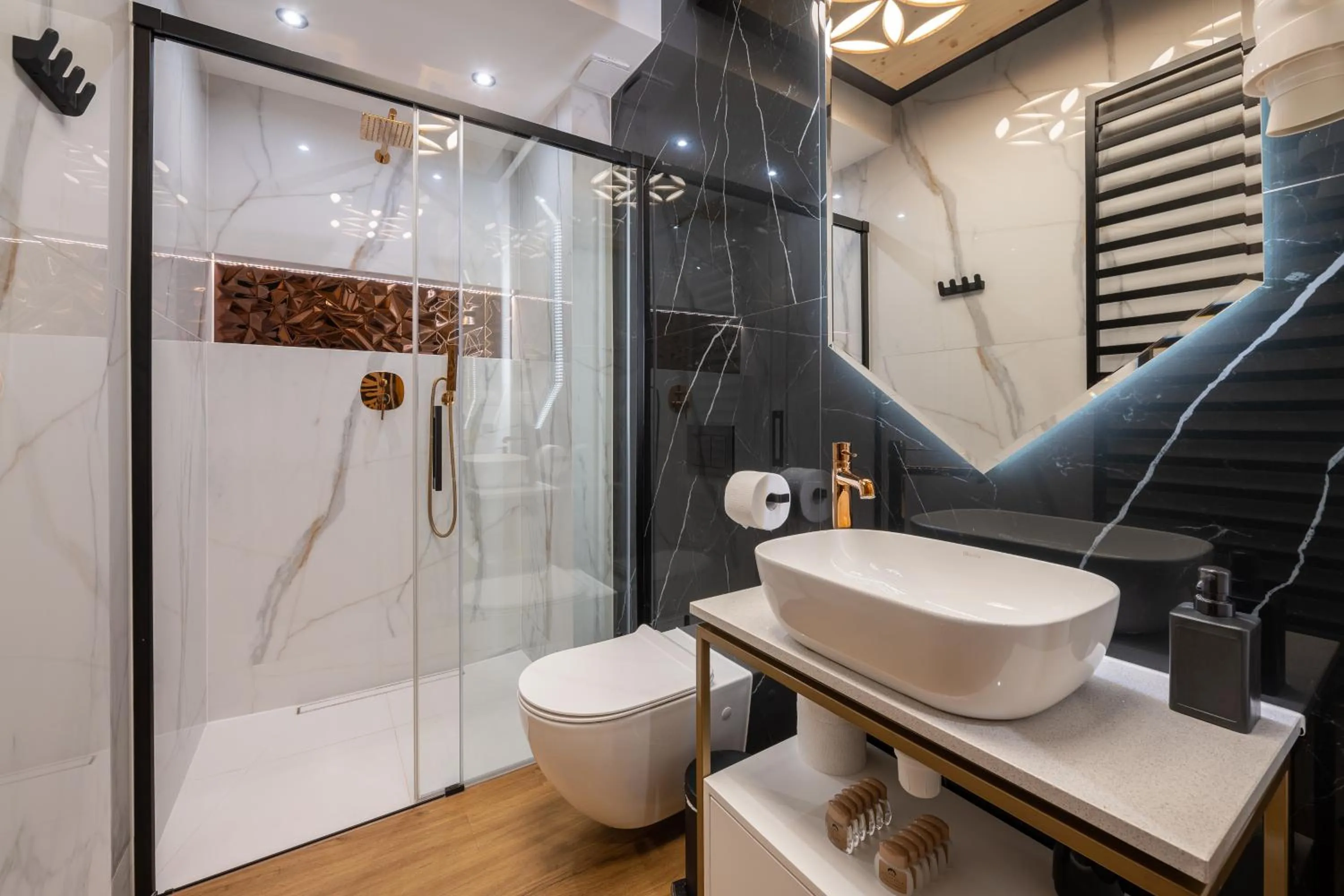 Shower in Aparthotel Góralski Spa 2