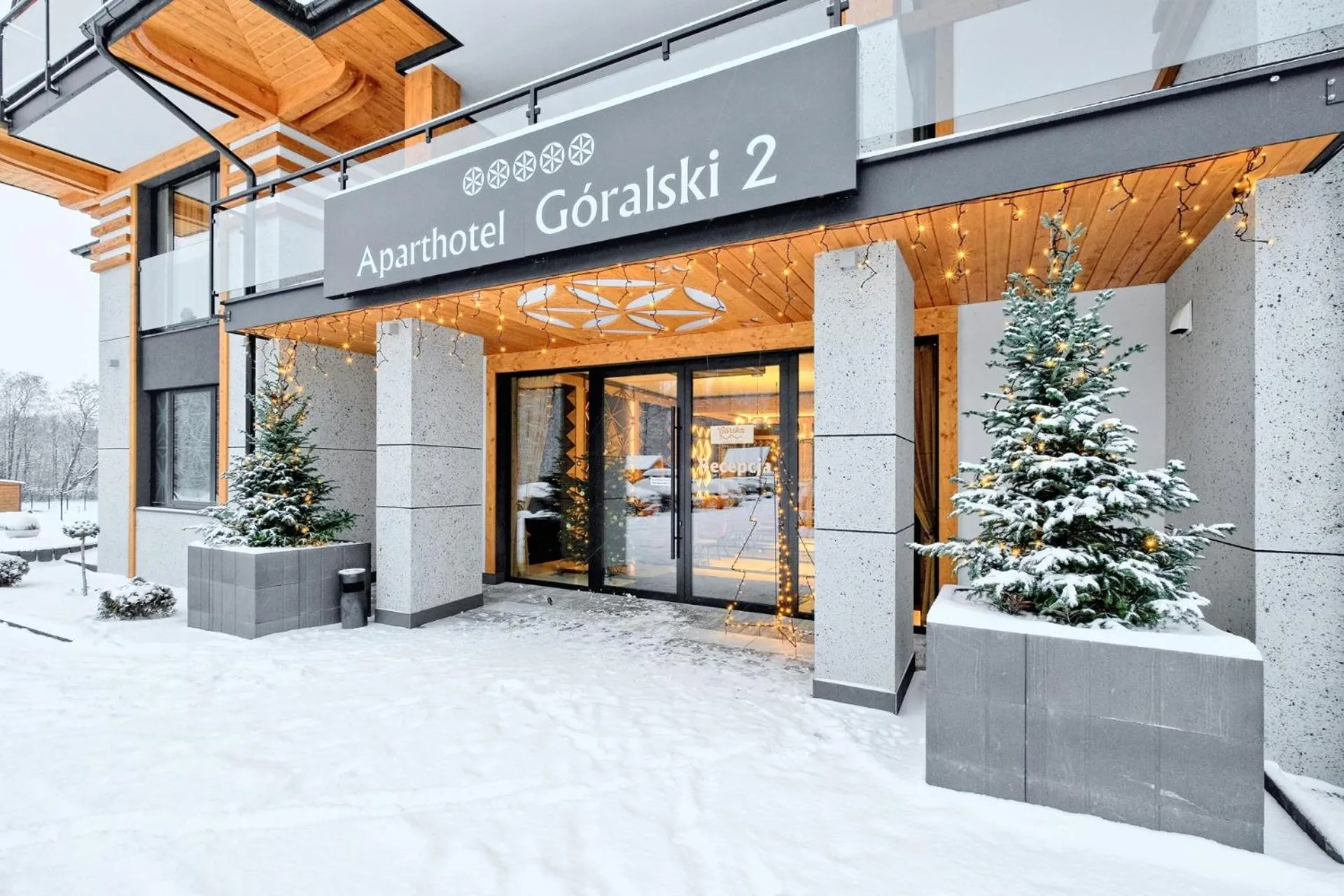 Property building in Aparthotel Góralski Spa 2