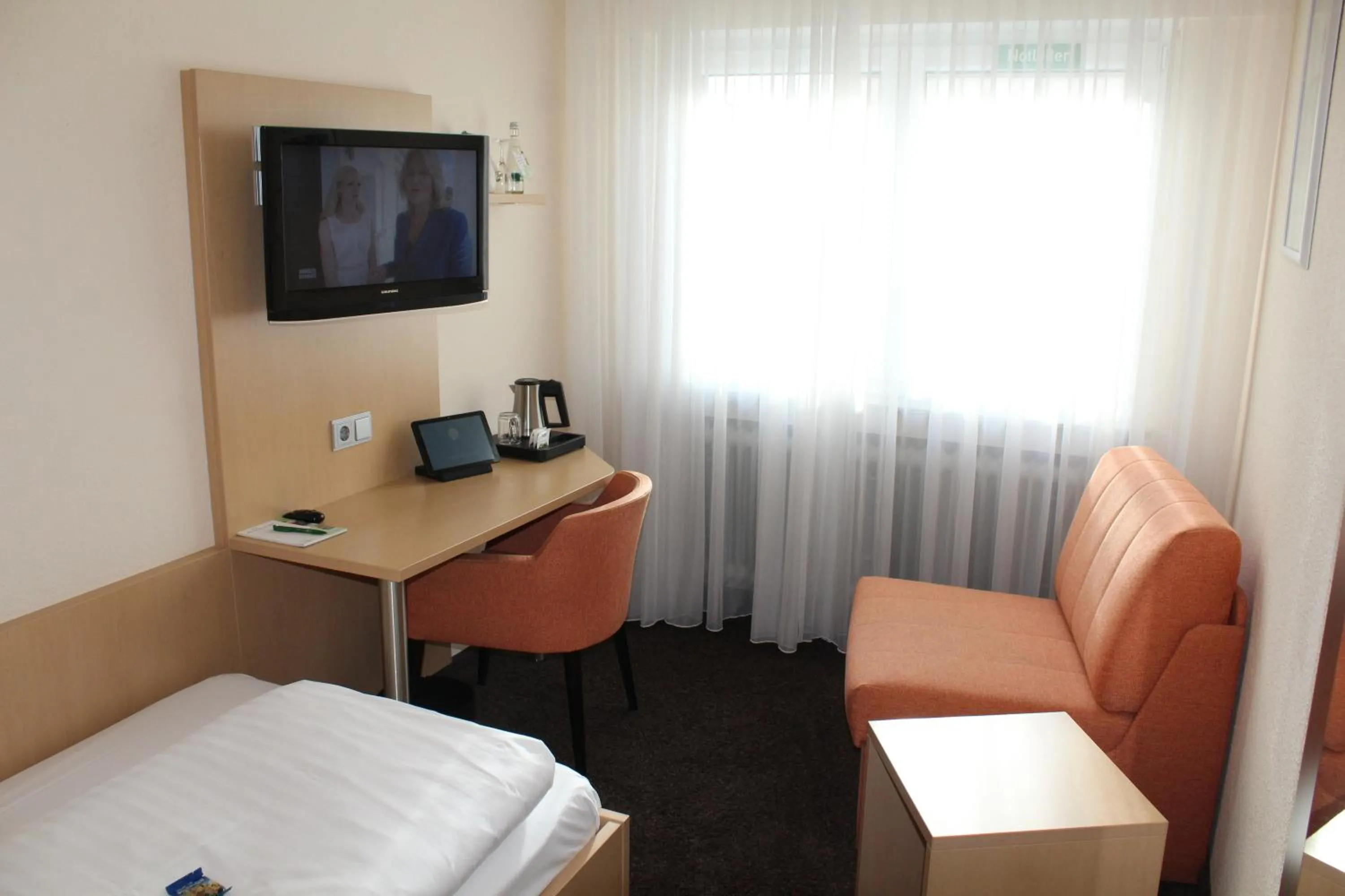 TV and multimedia, Bed in Hotel Berkheimer Hof