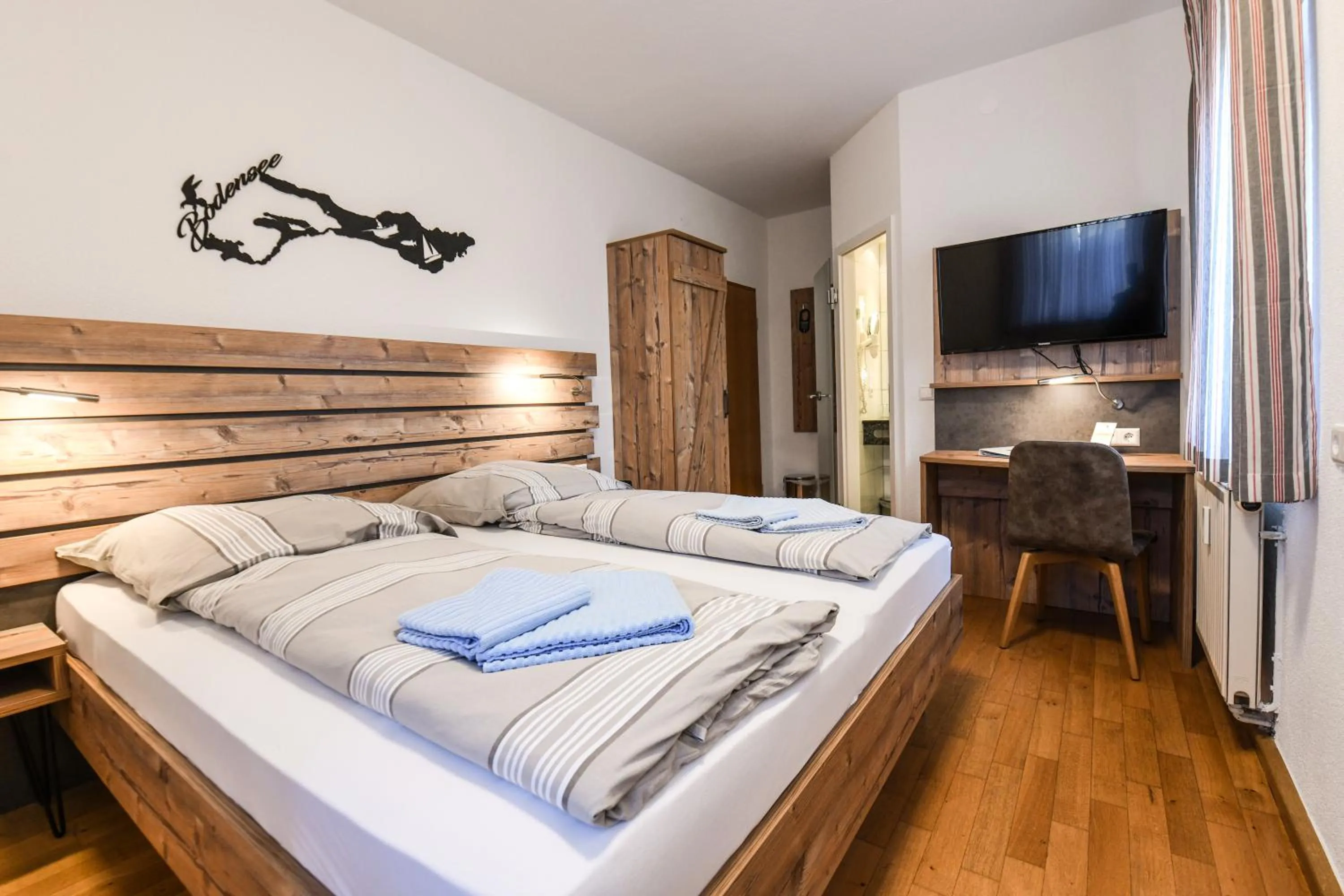 Bed in Gasthof Rebstock