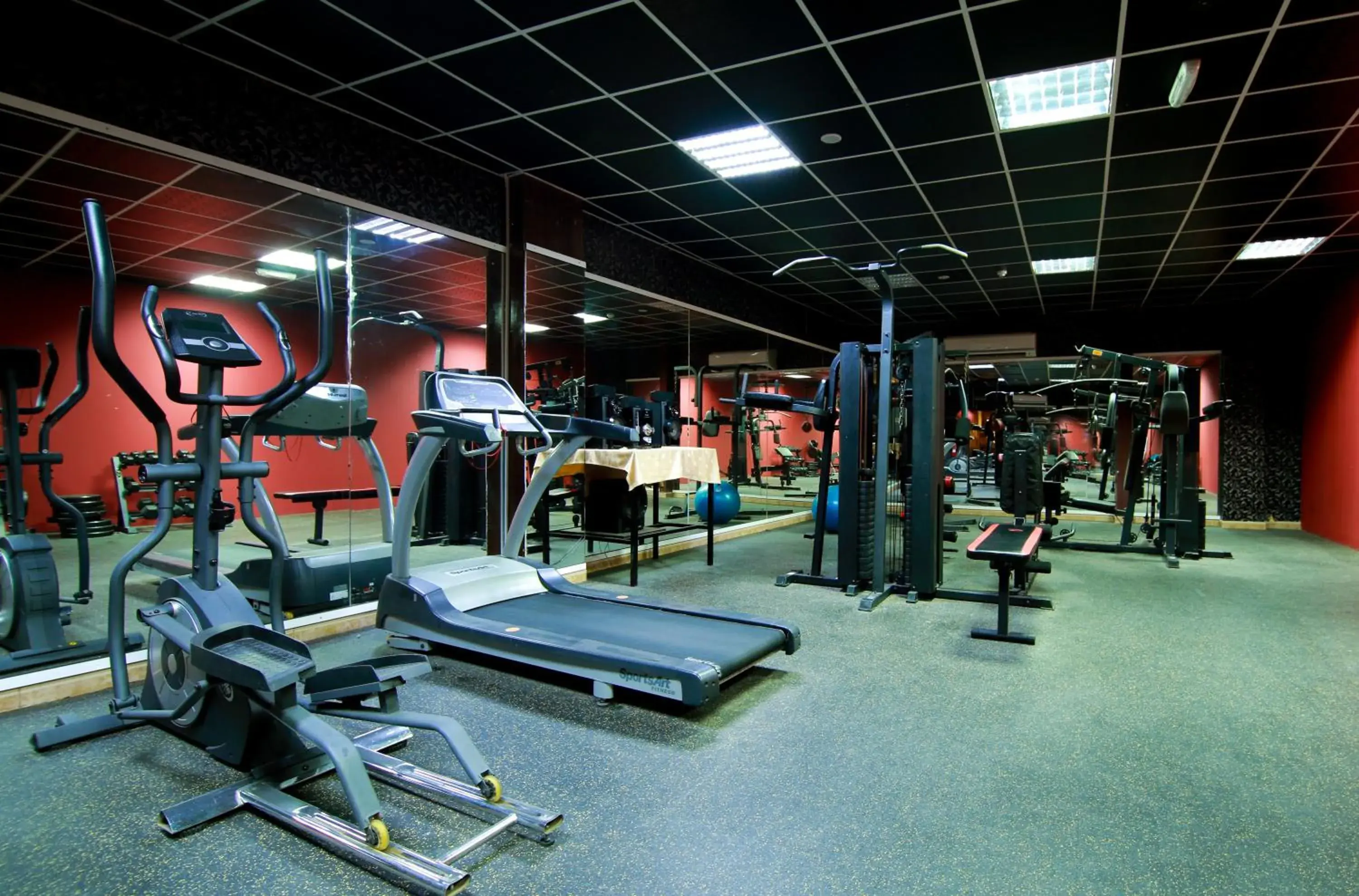Fitness centre/facilities in Mutrah Hotel Fitness centre/facilities in Mutrah Hotel