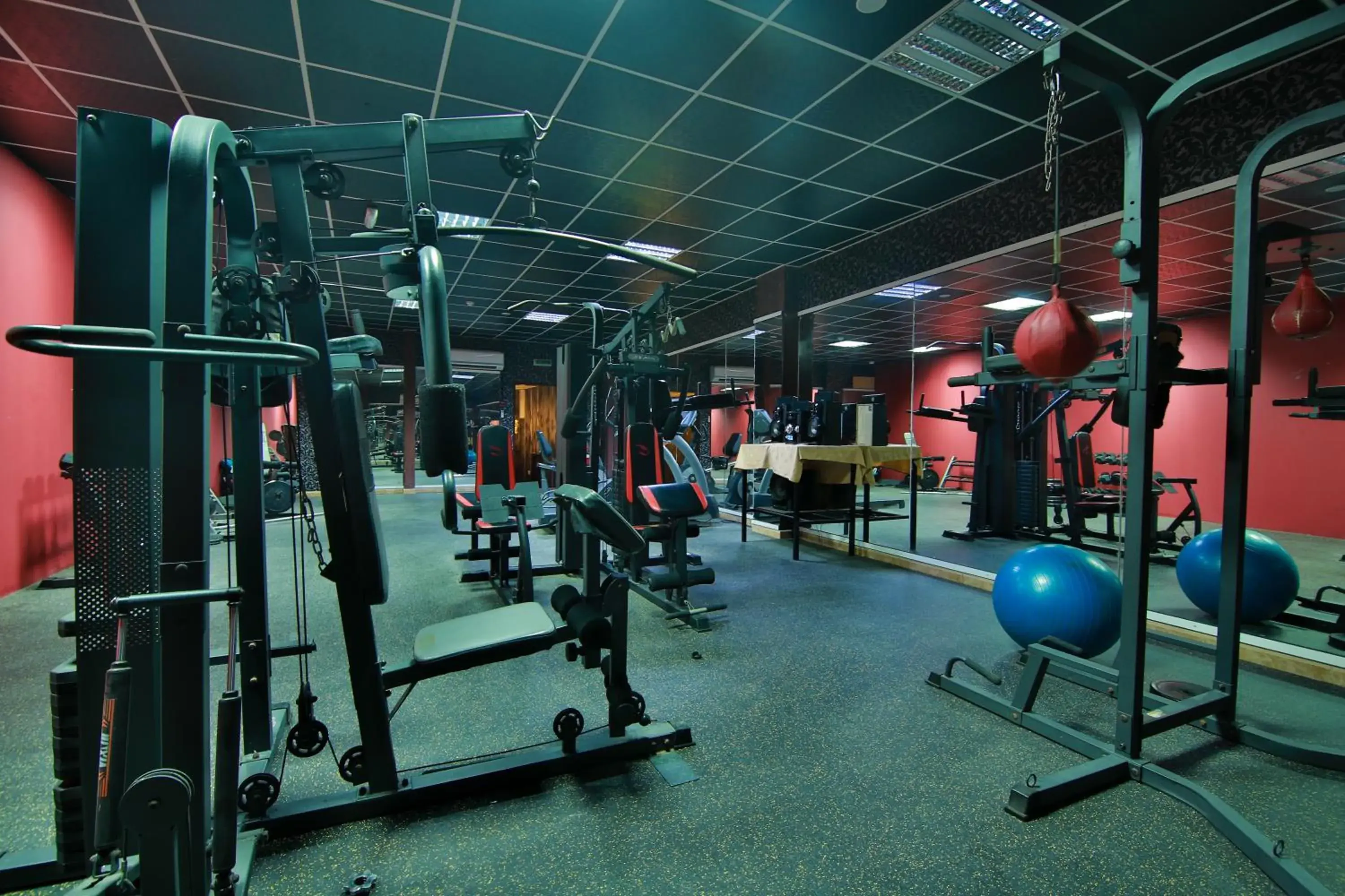 Fitness centre/facilities in Mutrah Hotel Fitness centre/facilities in Mutrah Hotel