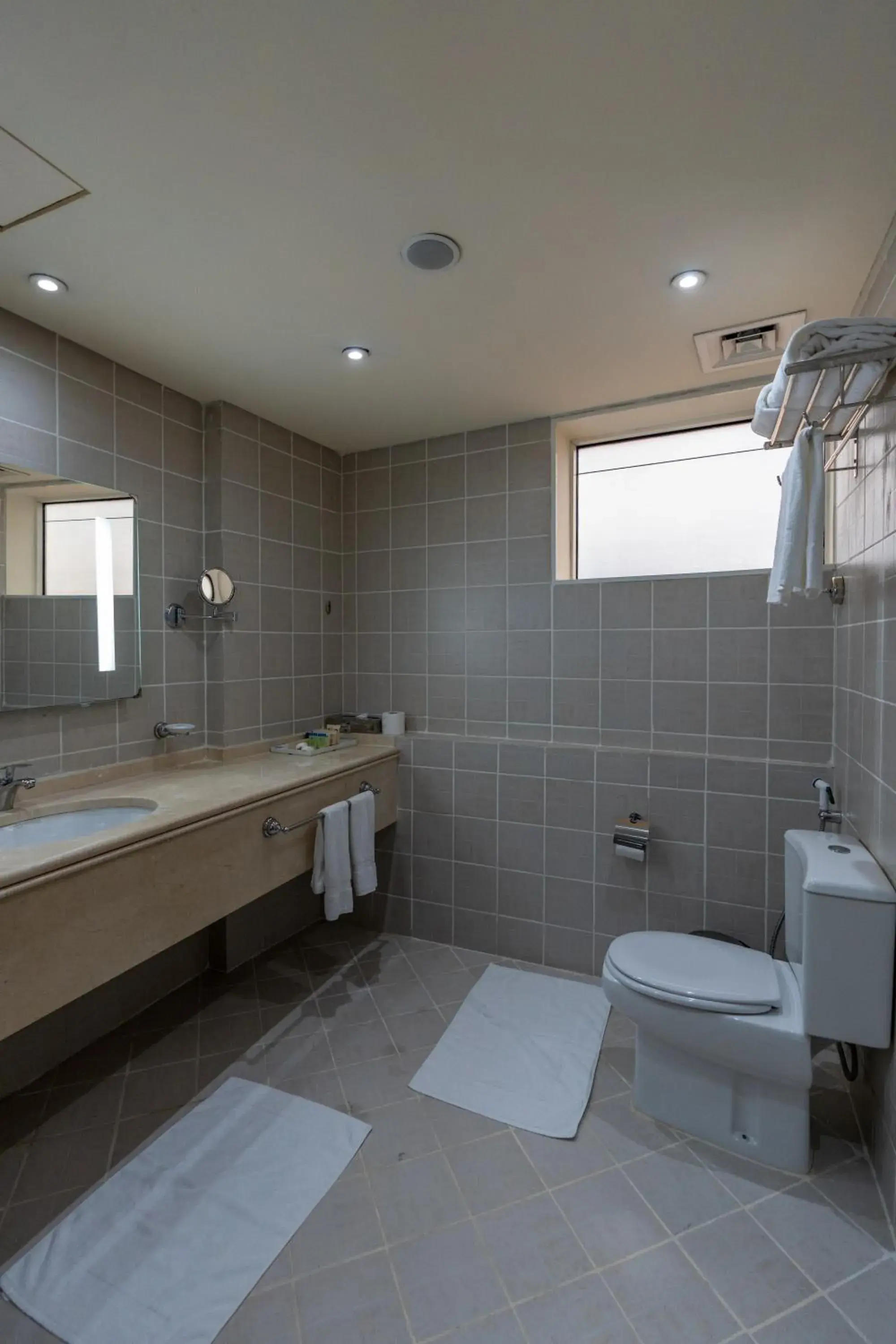 Standard Twin Room in Lavender Hotel Sharjah Standard Twin Room in Lavender Hotel Sharjah