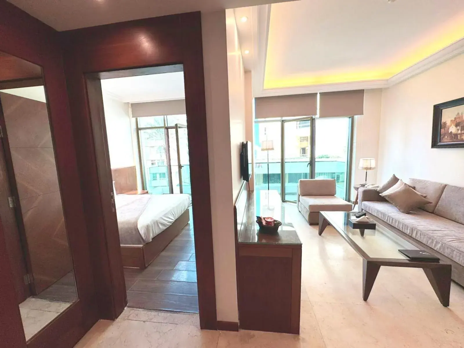 Executive Suite - single occupancy in King Suites Hotel Executive Suite - single occupancy in King Suites Hotel