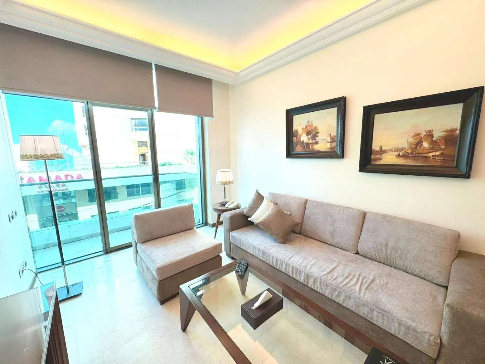 Living room in King Suites Hotel