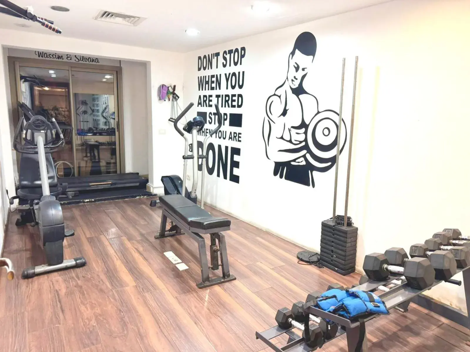 Fitness centre/facilities in King Suites Hotel Fitness centre/facilities in King Suites Hotel