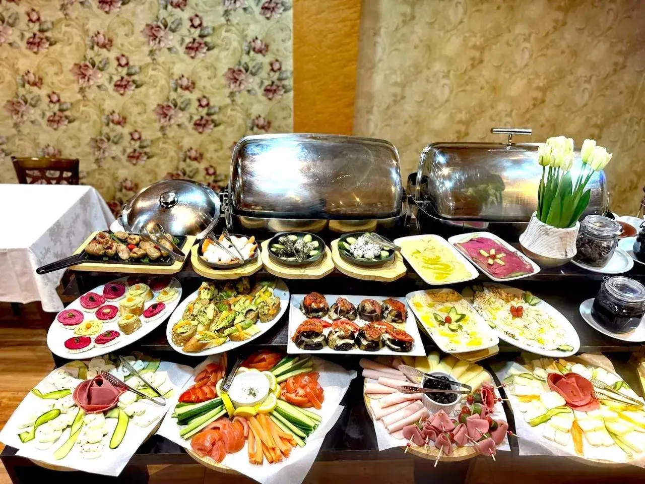 Buffet breakfast in King Suites Hotel Buffet breakfast in King Suites Hotel