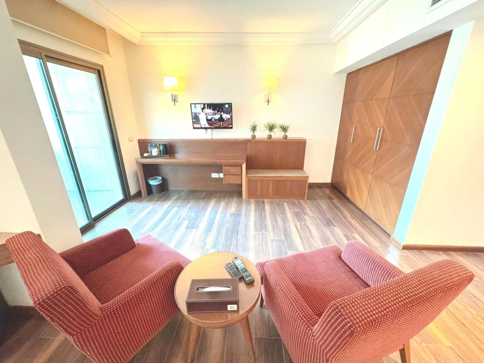 Seating area in King Suites Hotel