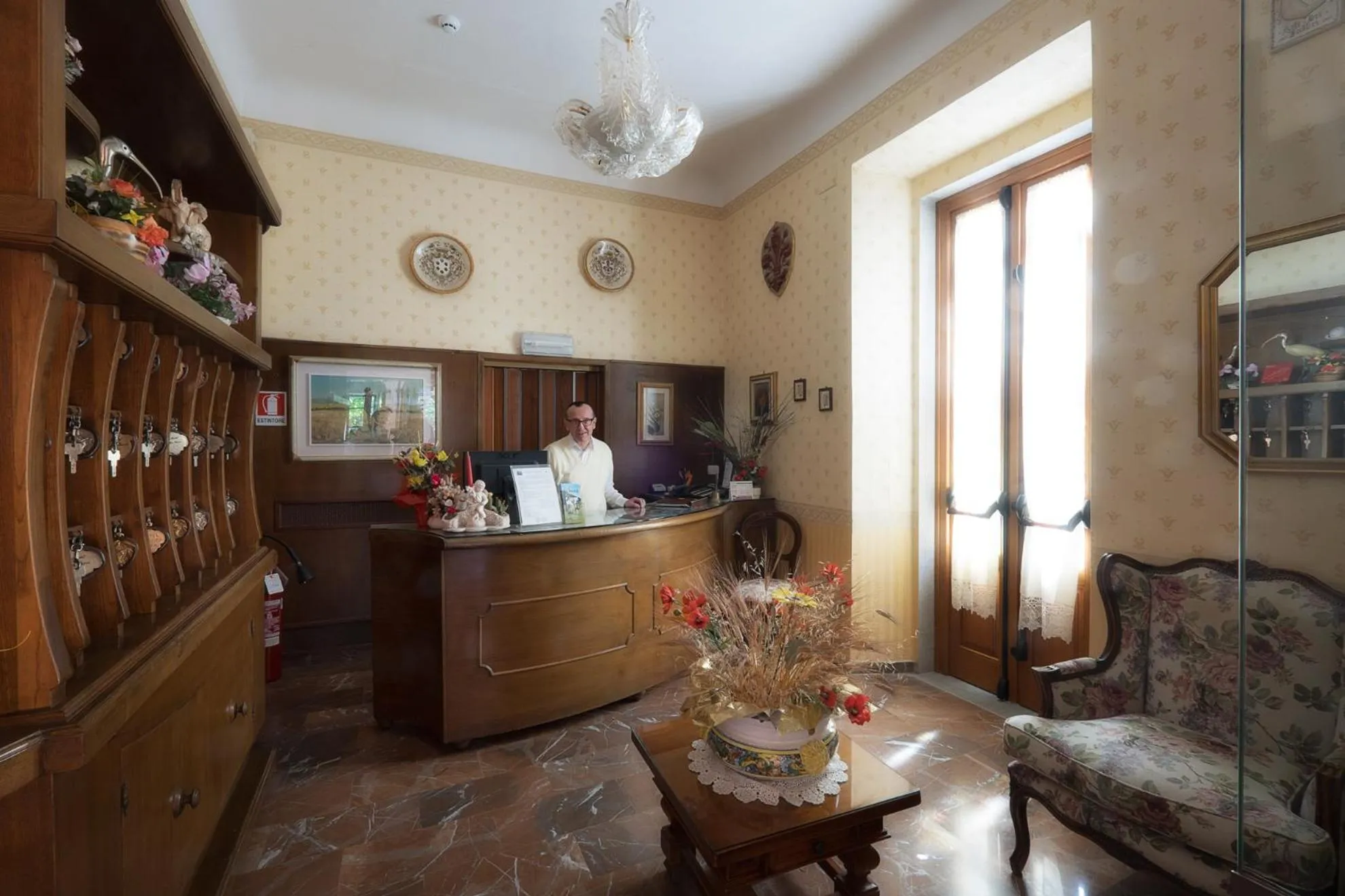 Lobby or reception in Hotel La Rosa