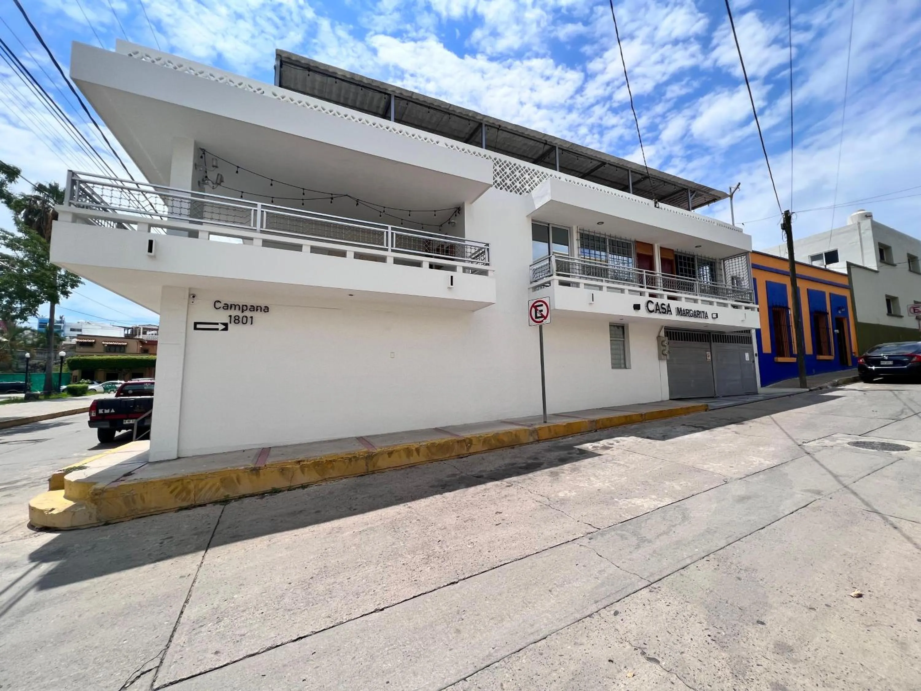 Property building in Hosteleria Casa Margarita