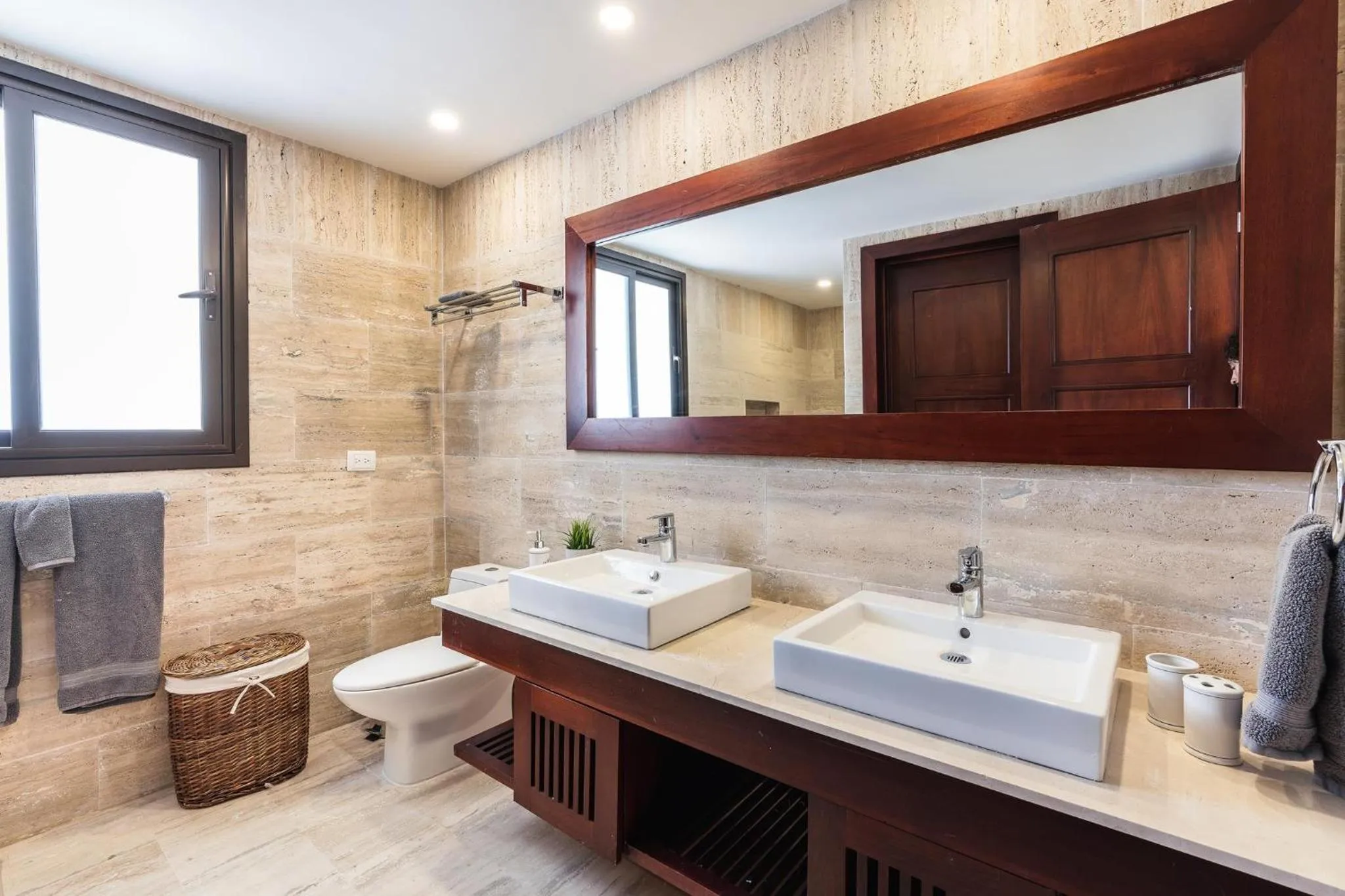 3BR apartment with balcony in Portillo - Terrenas