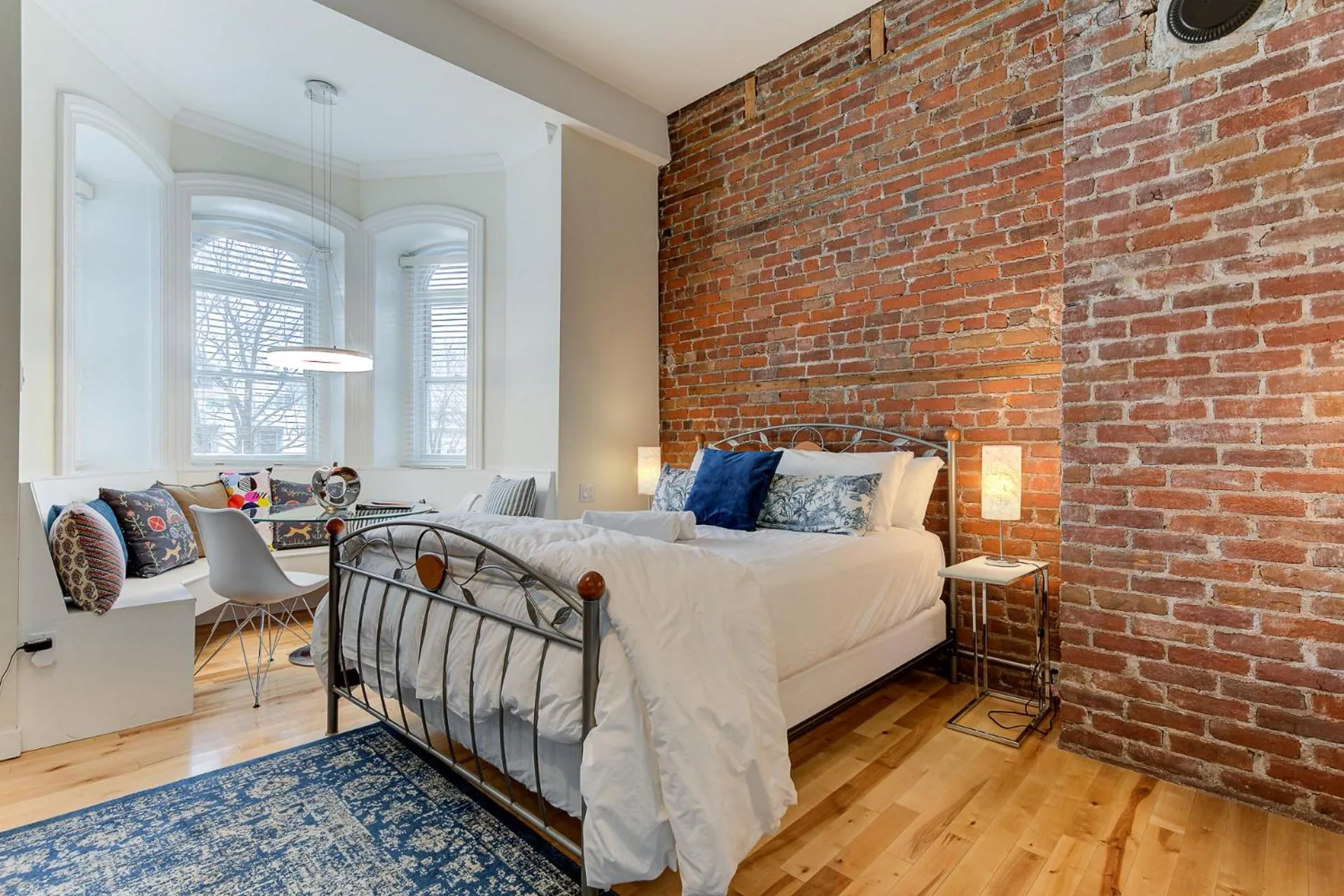 Bed in Le 555 Grande allée