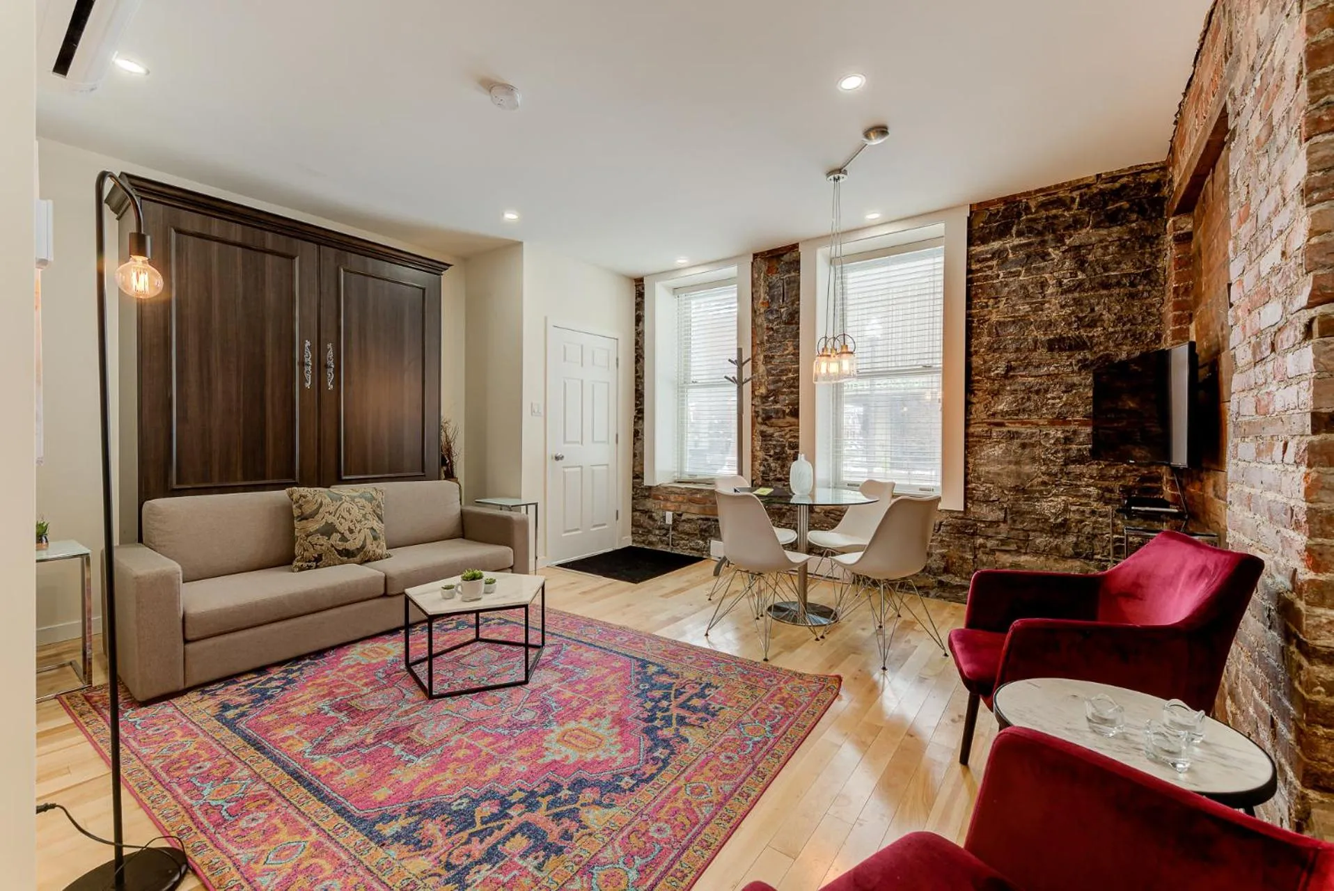 Seating area in Le 555 Grande allée