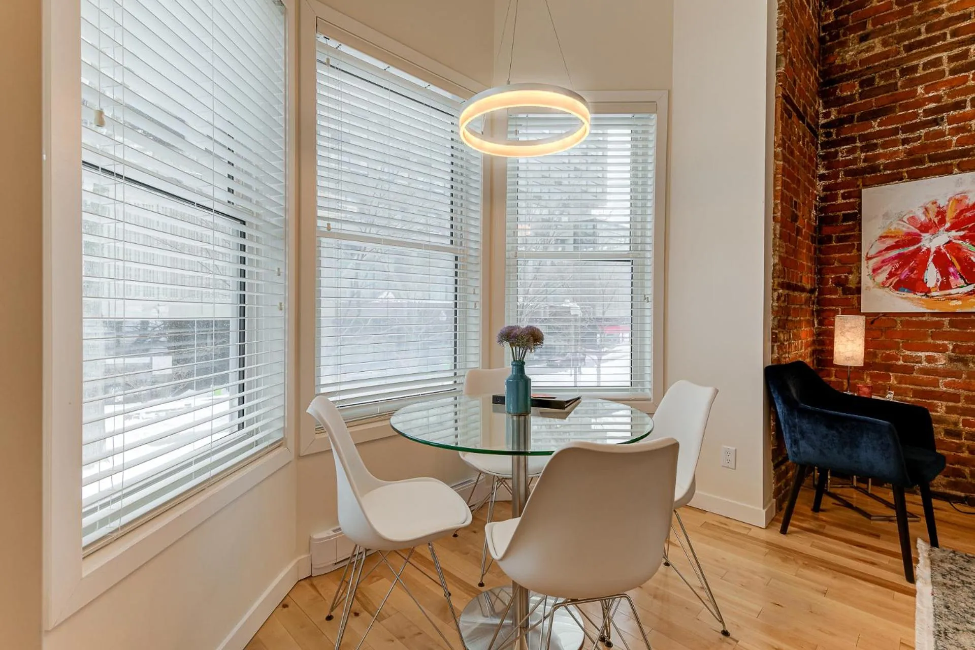Dining area in Le 555 Grande allée
