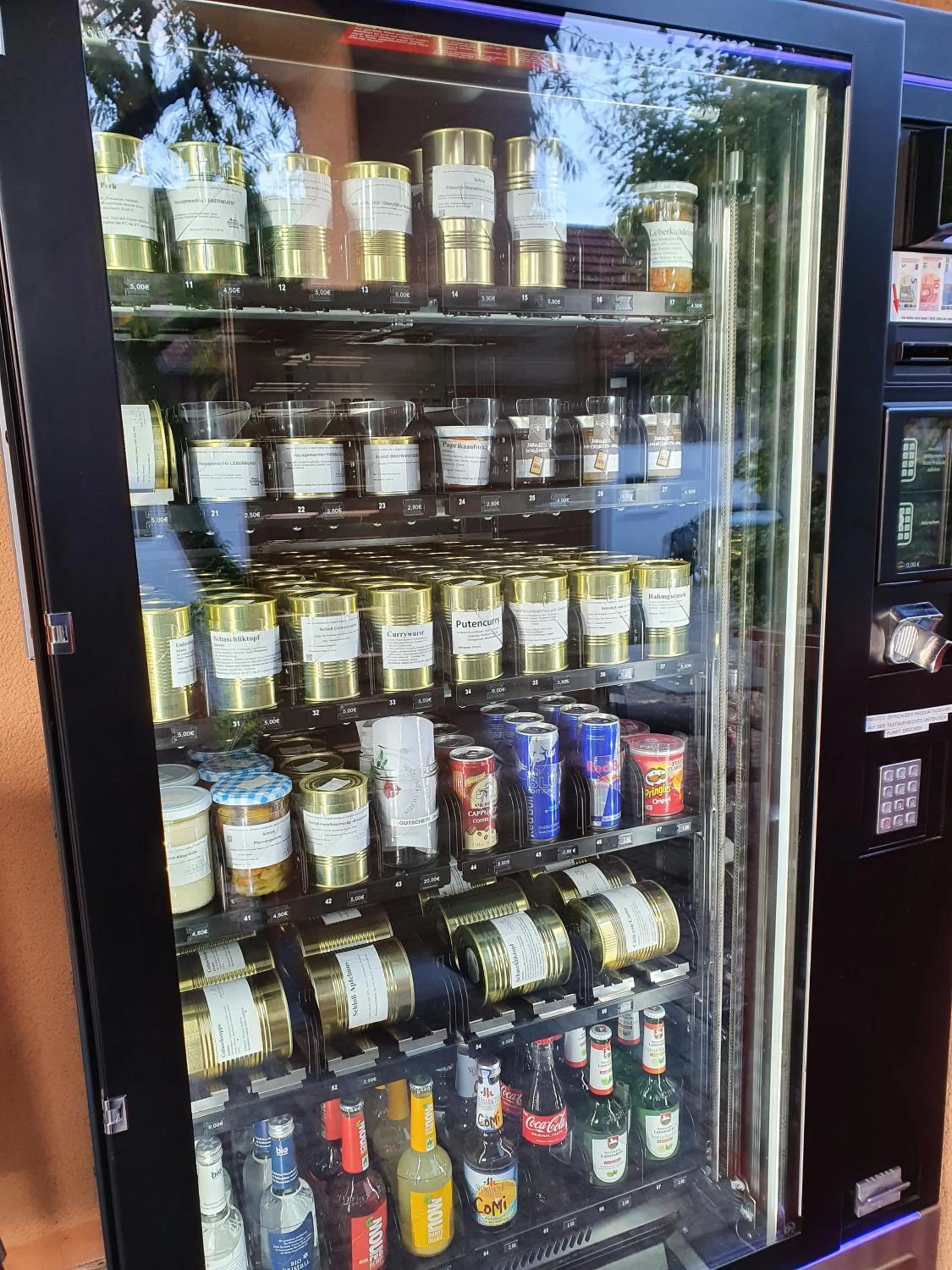 vending machine in Hotel Gasthof am Schloß