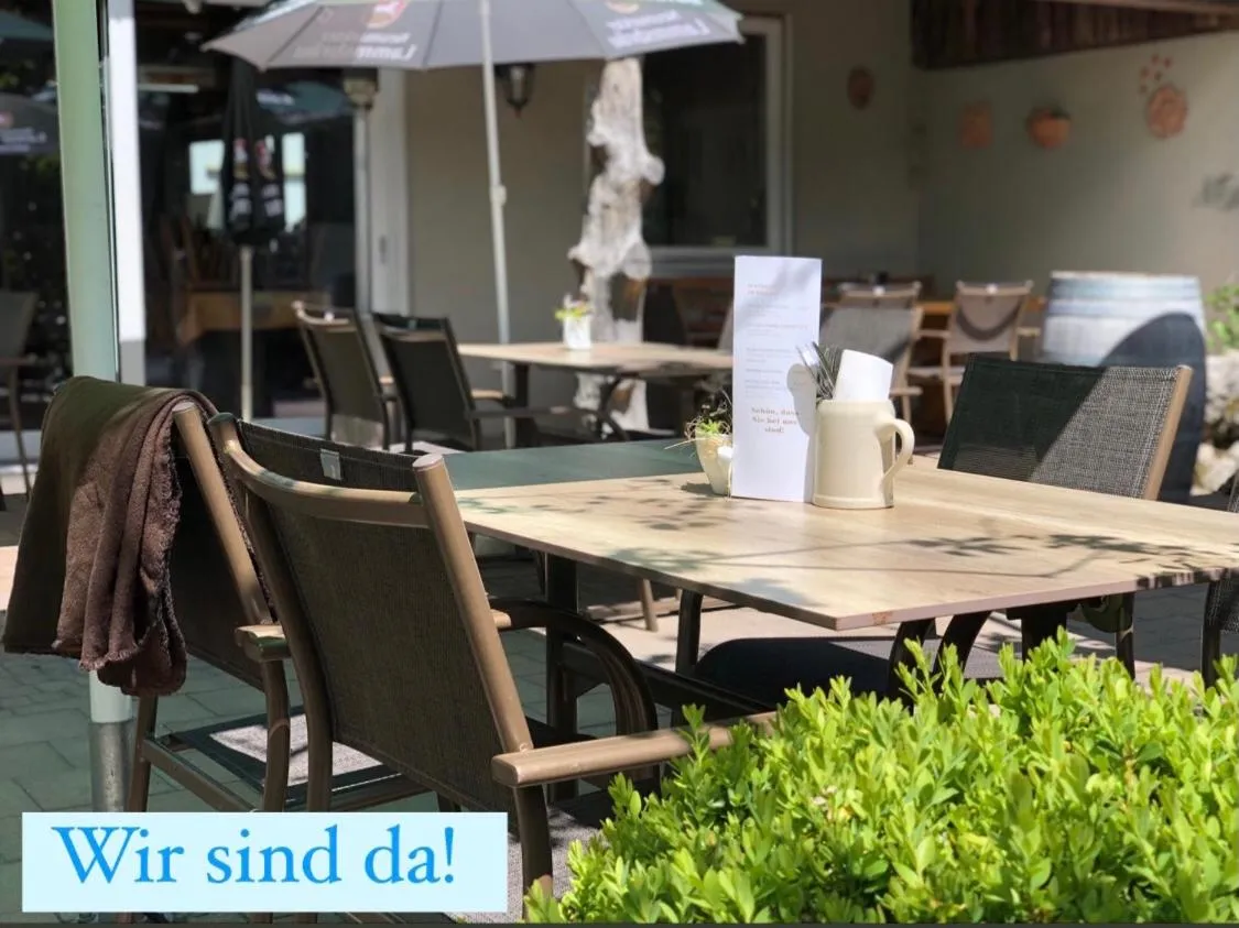 Restaurant/places to eat in Hotel Gasthof am Schloß