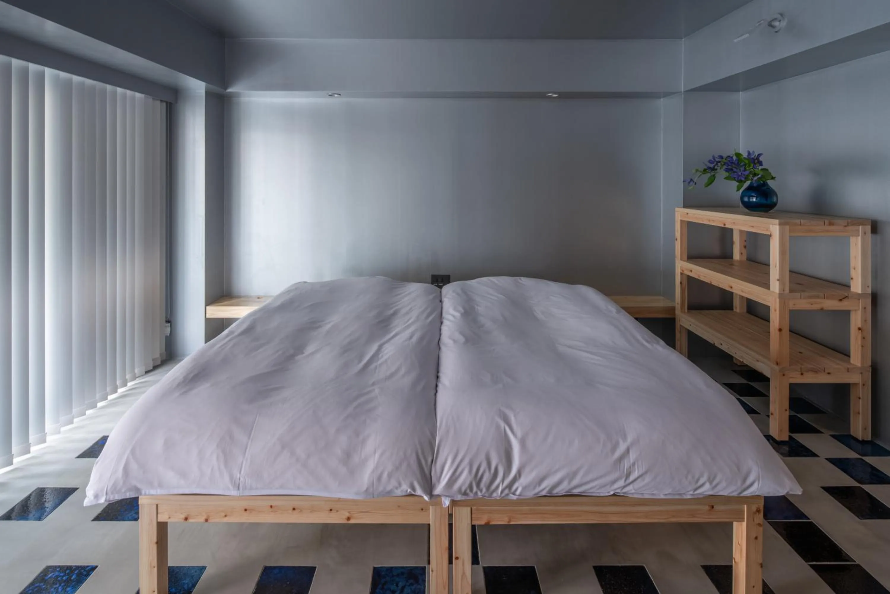 Bed in Seven Stories