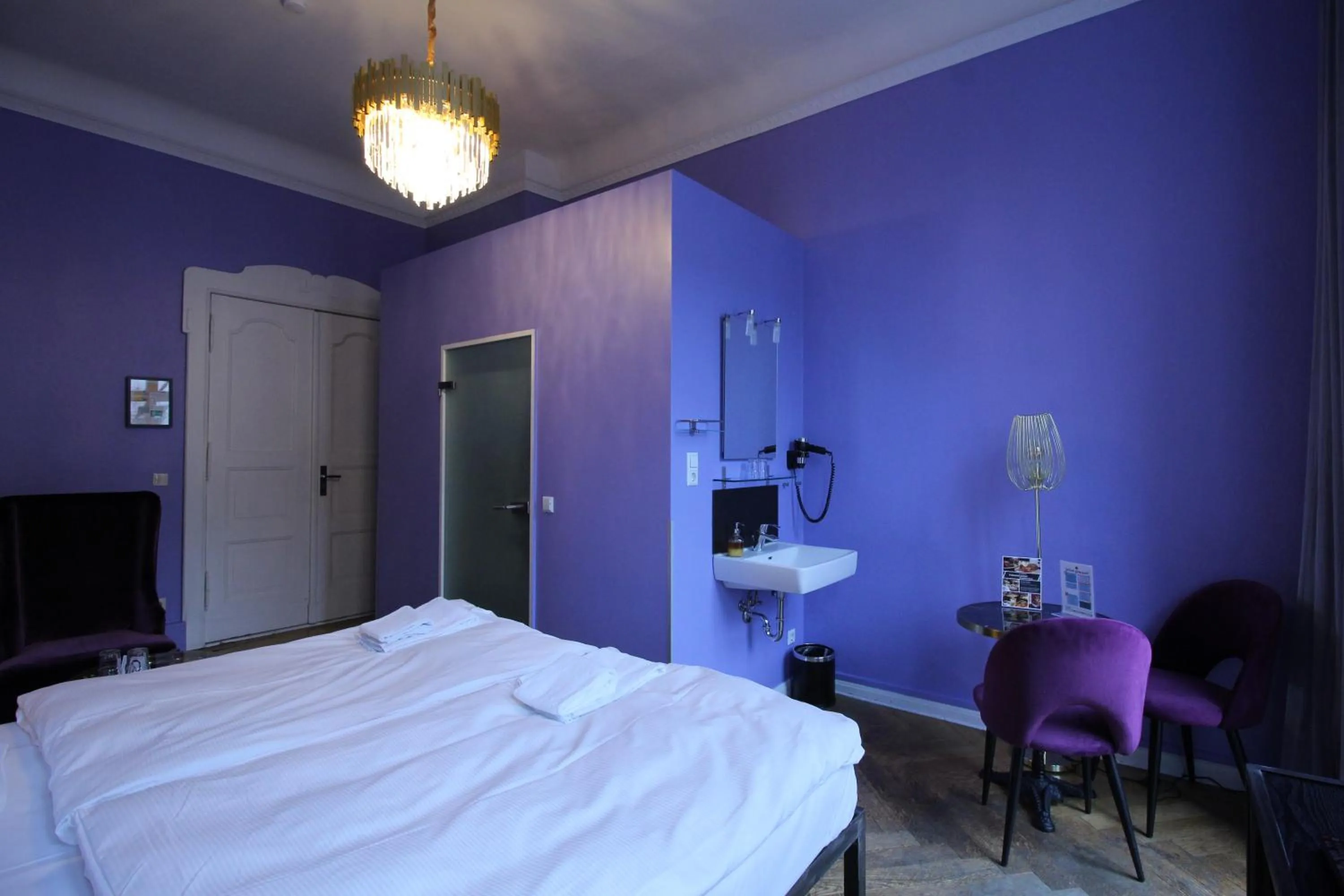 Photo of the whole room, Bed in ArtHotel Connection