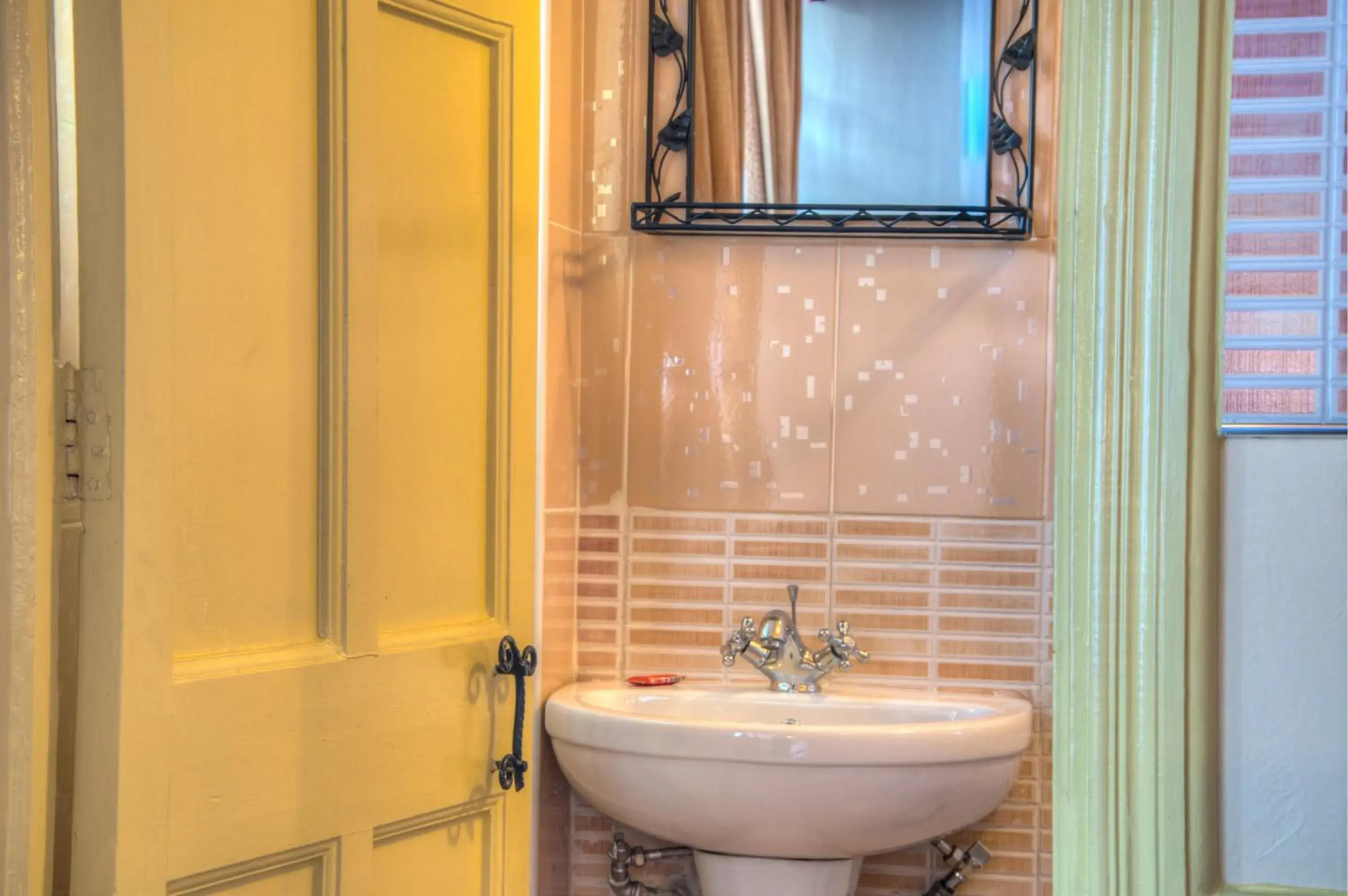 Triple Room in Kahama Hotel Nairobi Triple Room in Kahama Hotel Nairobi