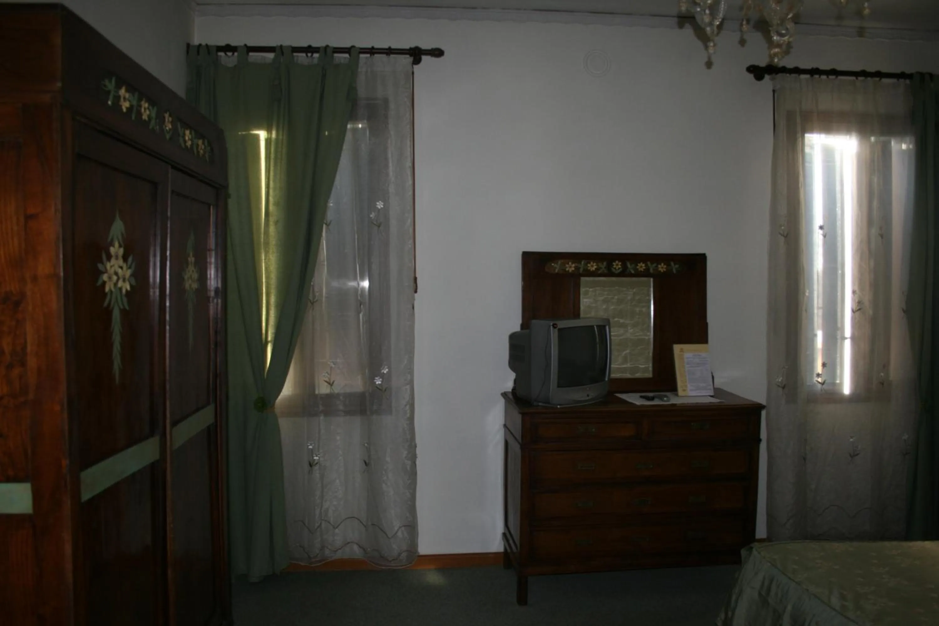 TV and multimedia in Locanda Stella D'oro