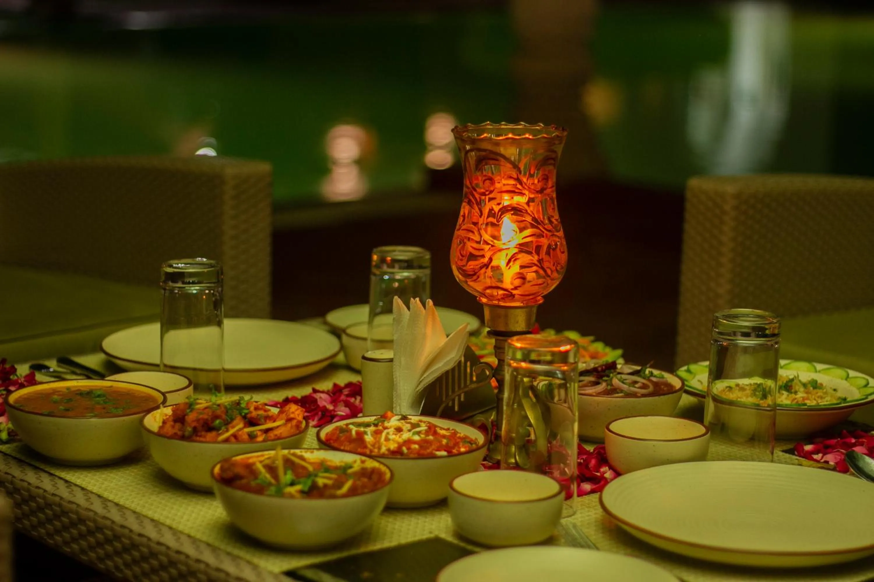 Food and drinks in Amritara Chandra Mahal Haveli, Bharatpur