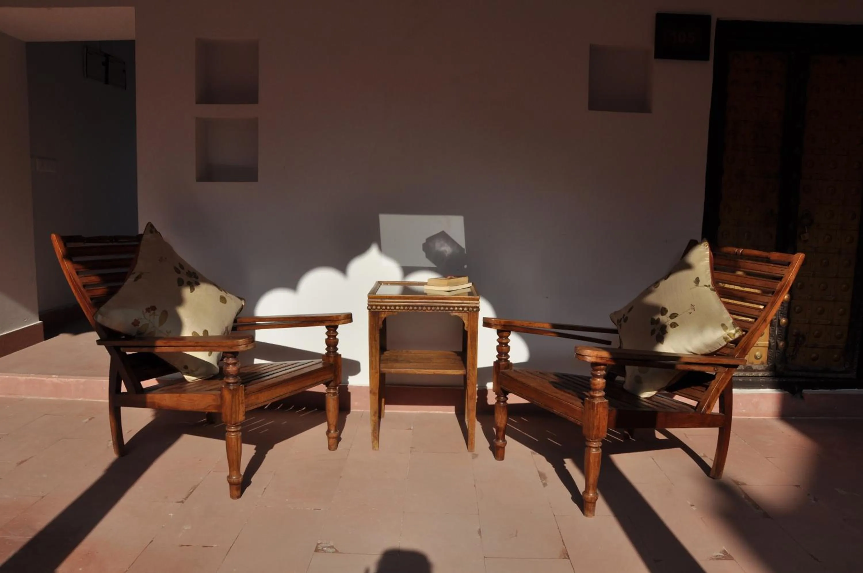 Seating area in Amritara Chandra Mahal Haveli, Bharatpur