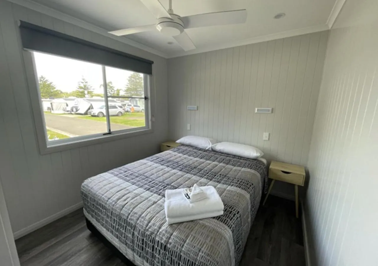 Bedroom, Bed in NRMA Shellharbour Beachside Holiday Park