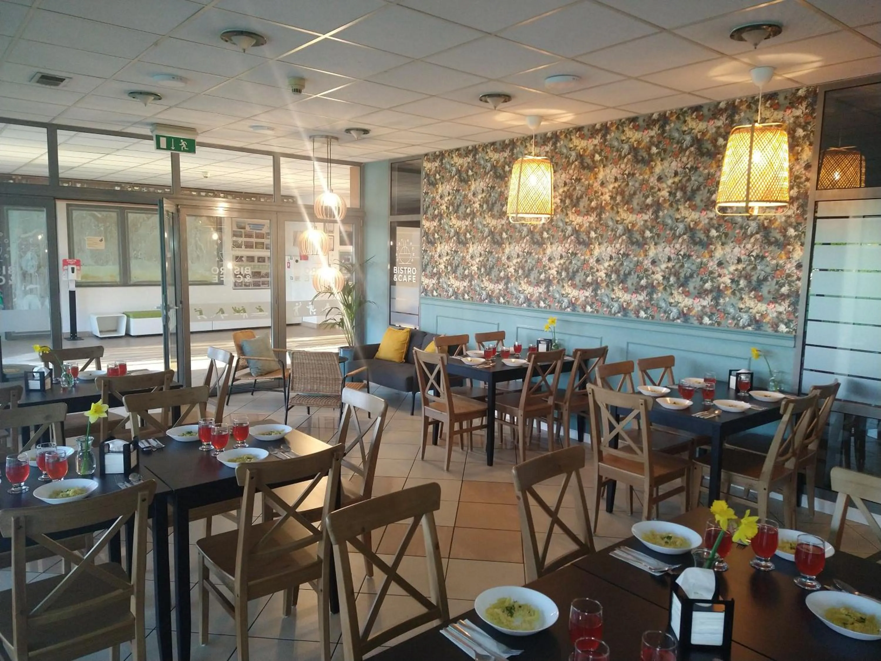 Restaurant/places to eat in Hotel Kreator-Sport