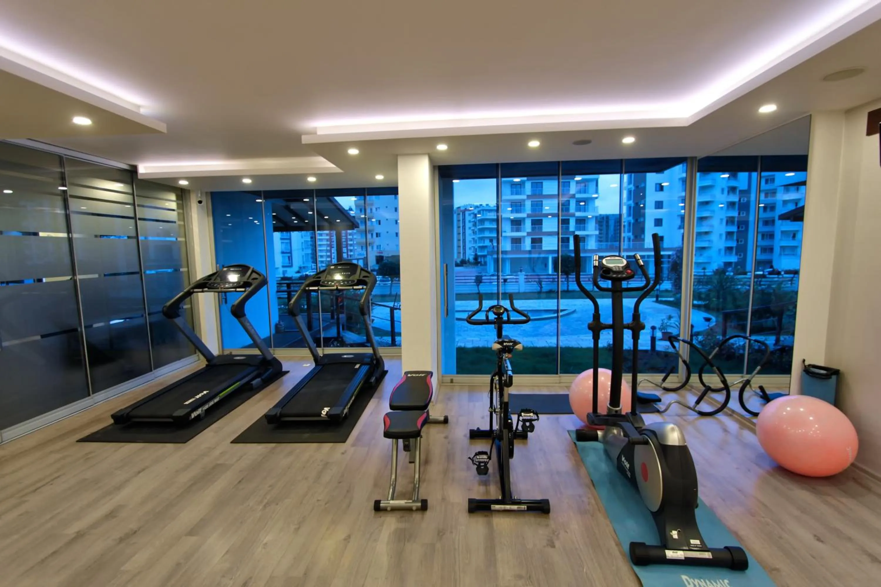 Fitness centre/facilities in Upart Home