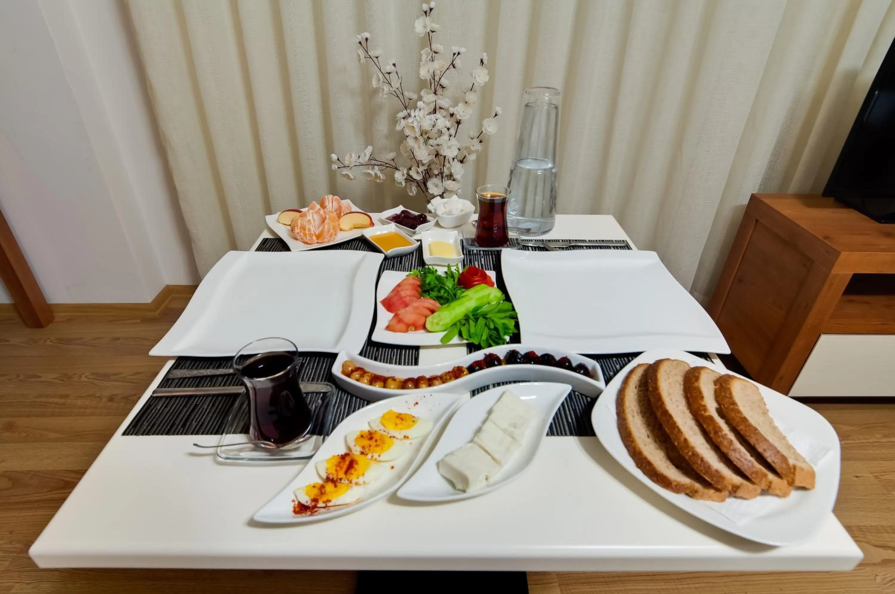 Dining area in Upart Home