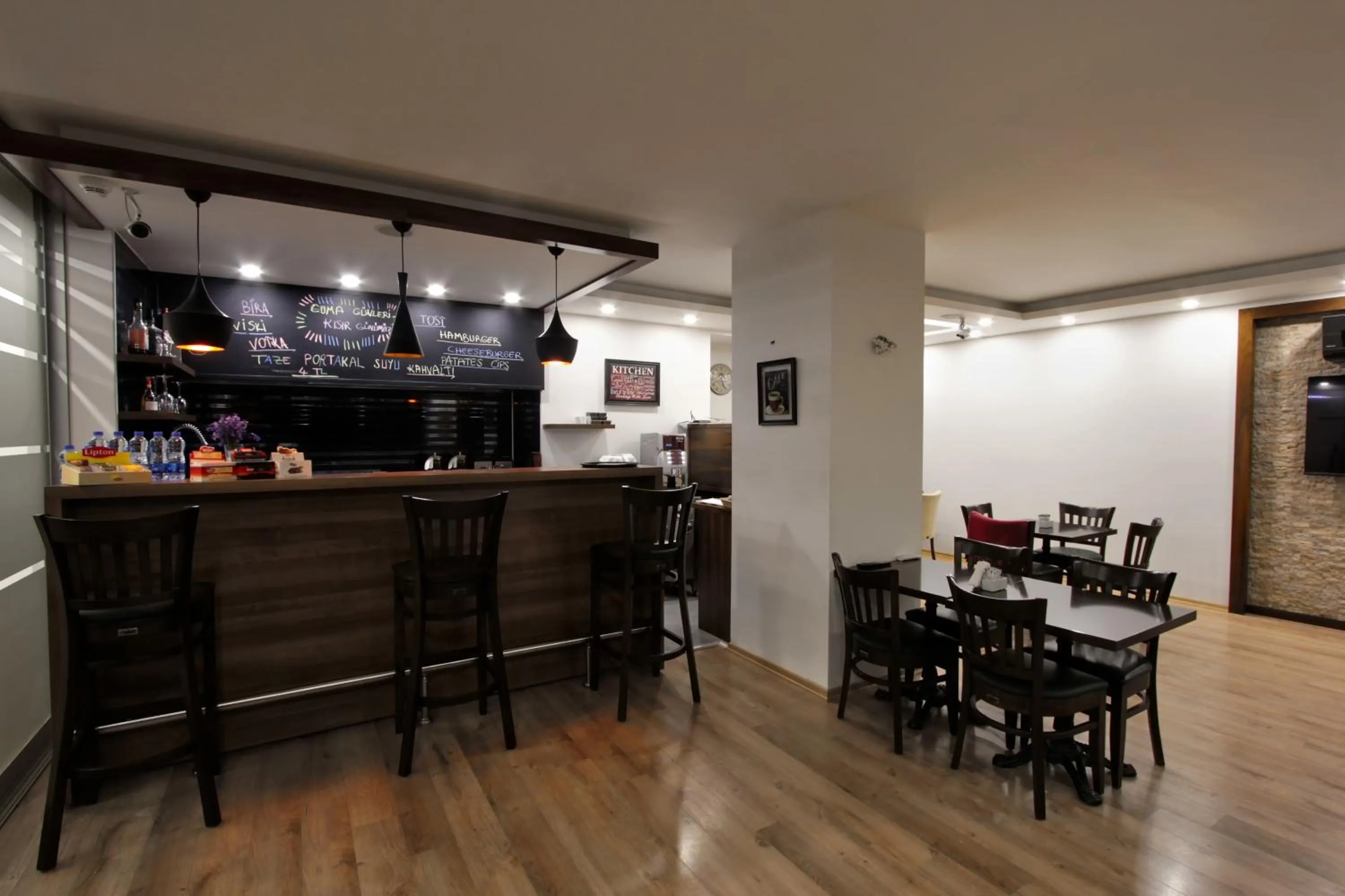 Drinks in Upart Home