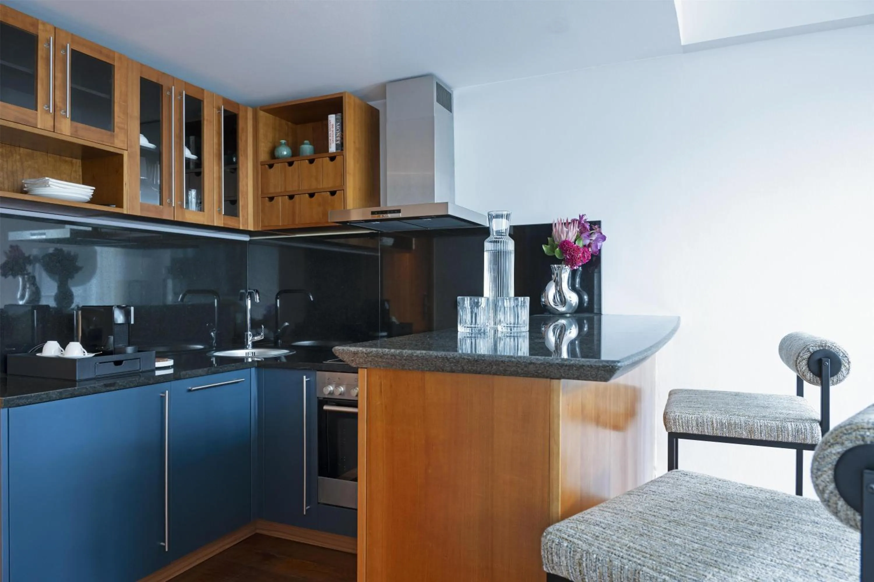 Kitchen or kitchenette in Conrad Hamburg