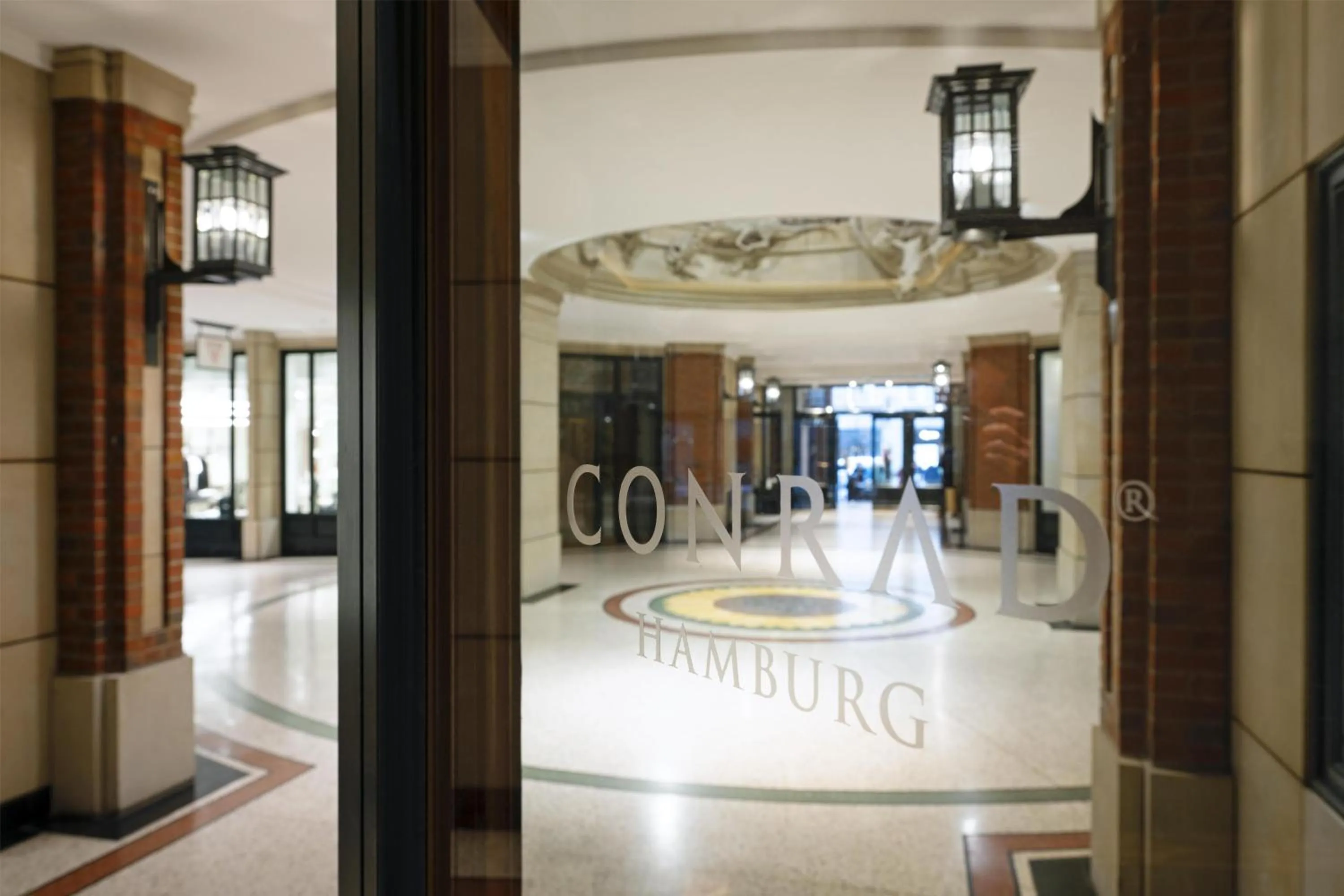 Property building in Conrad Hamburg