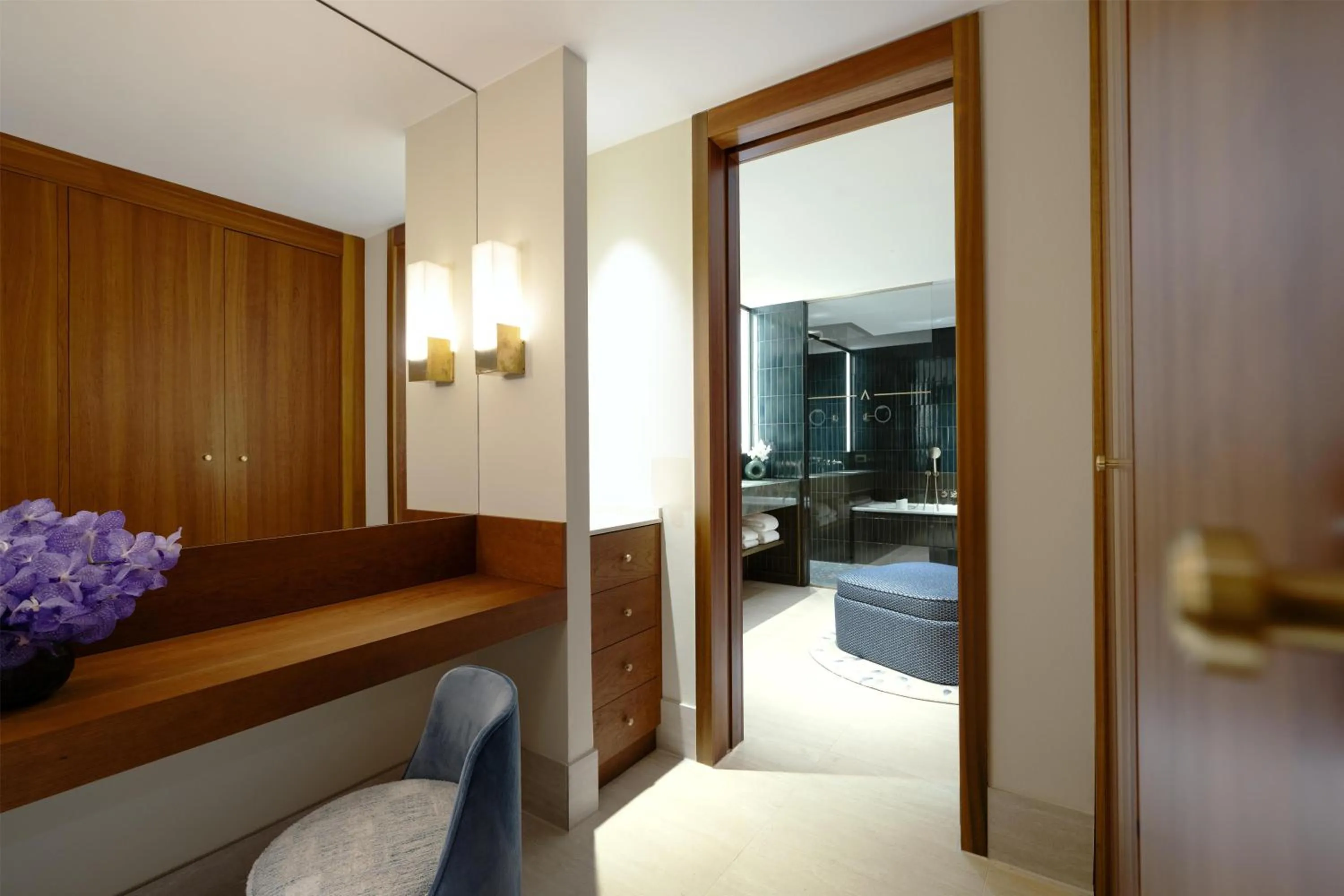 Photo of the whole room in Conrad Hamburg