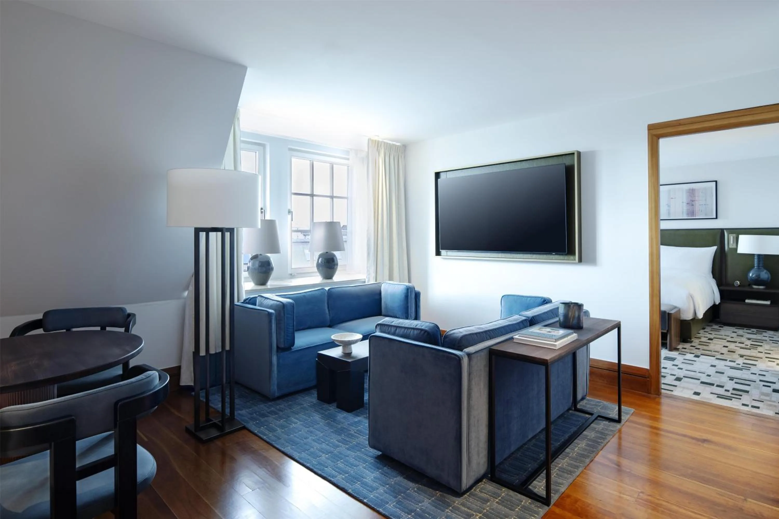 Living room, Bed in Conrad Hamburg