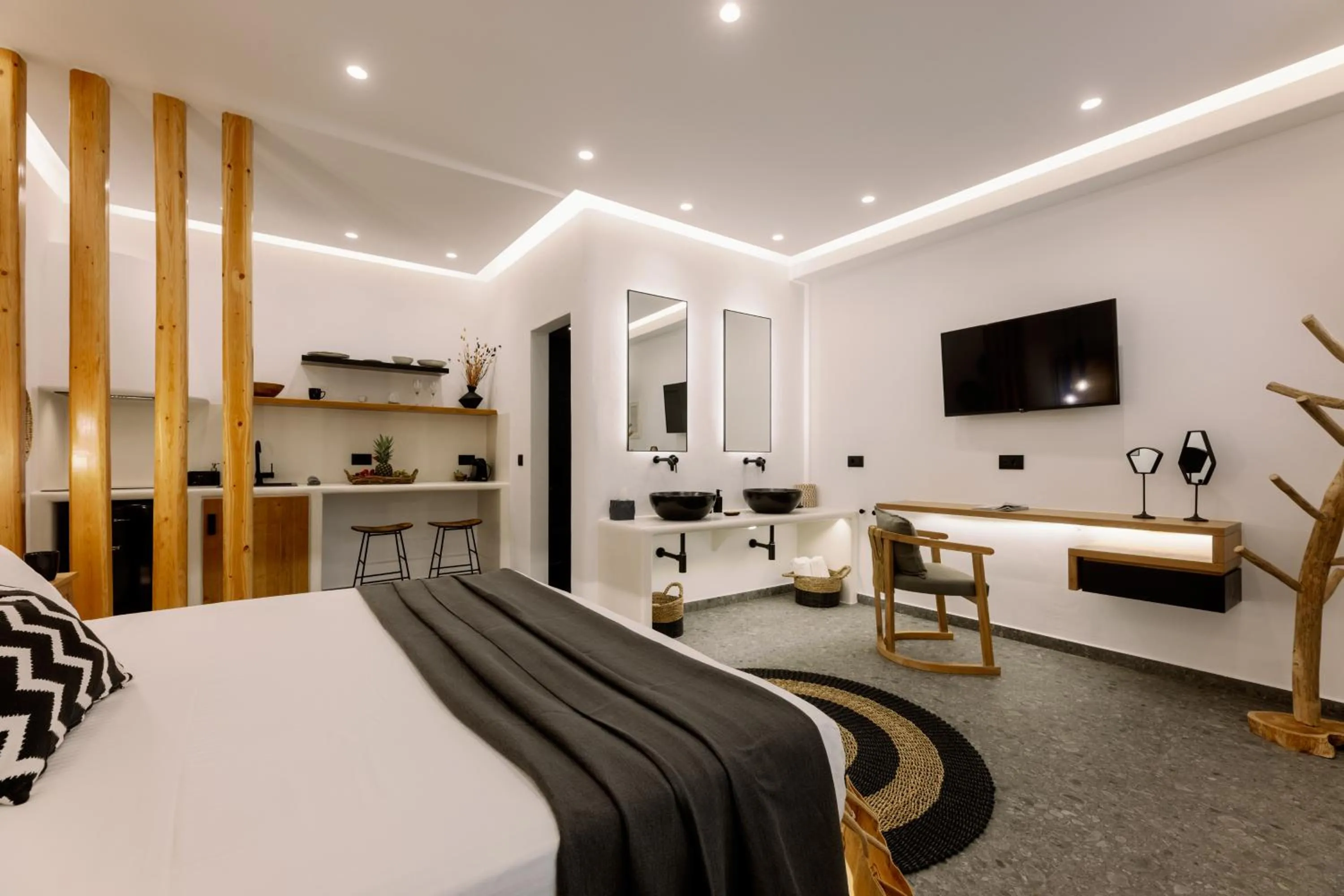 Bed in Naxian Secret